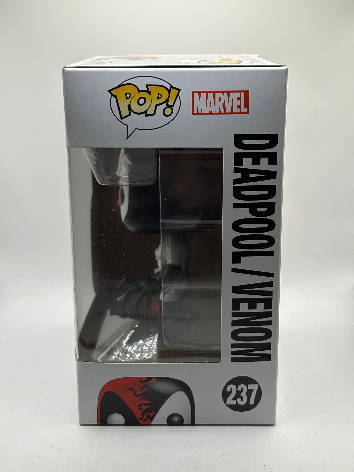 Funko POP! Marvel #237 Deadpool / Venom Vinyl Bobble-Head image 8