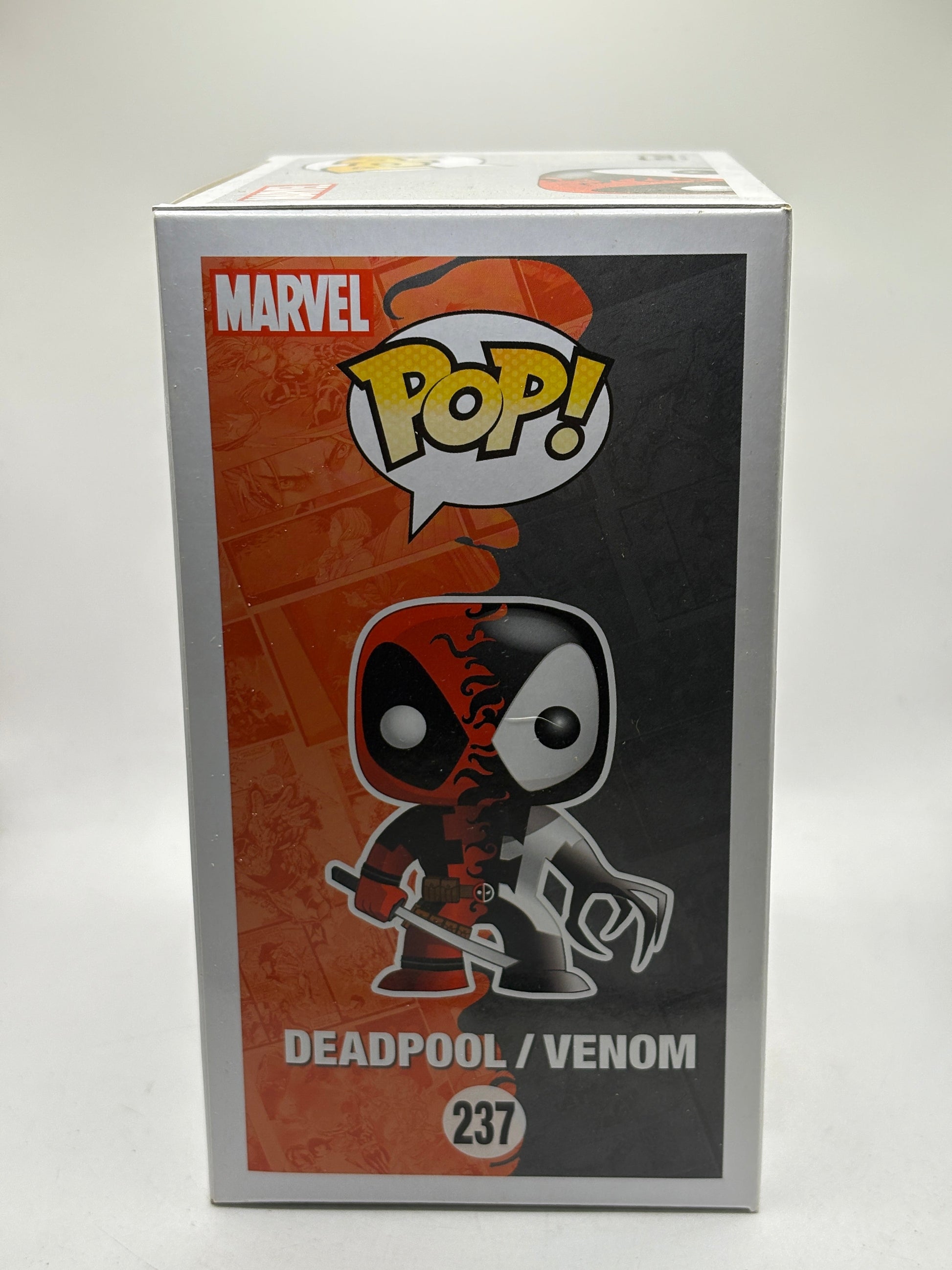Funko POP! Marvel #237 Deadpool / Venom Vinyl Bobble-Head image 4