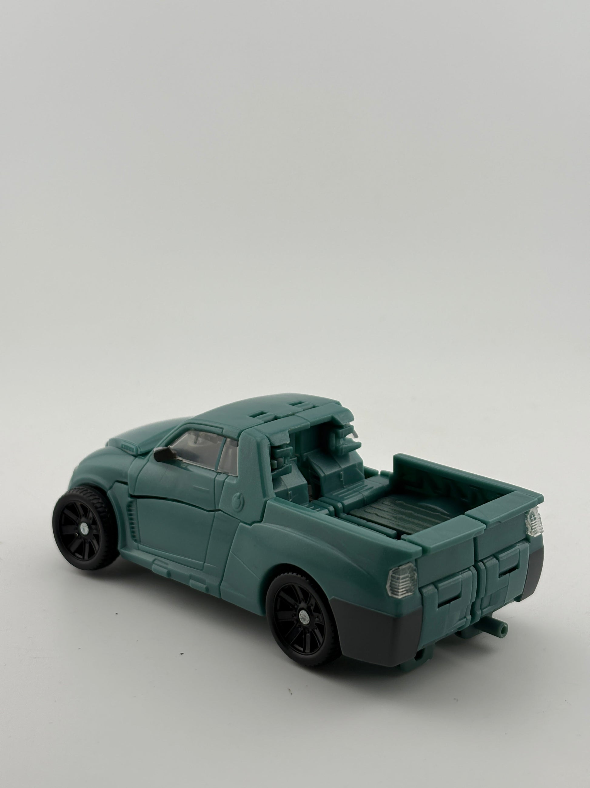 Hasbro Transformers Generations Deluxe Class Sergeant Kup Loose Action Figure Incomplete FRENLY BRICKS - Open 7 Days