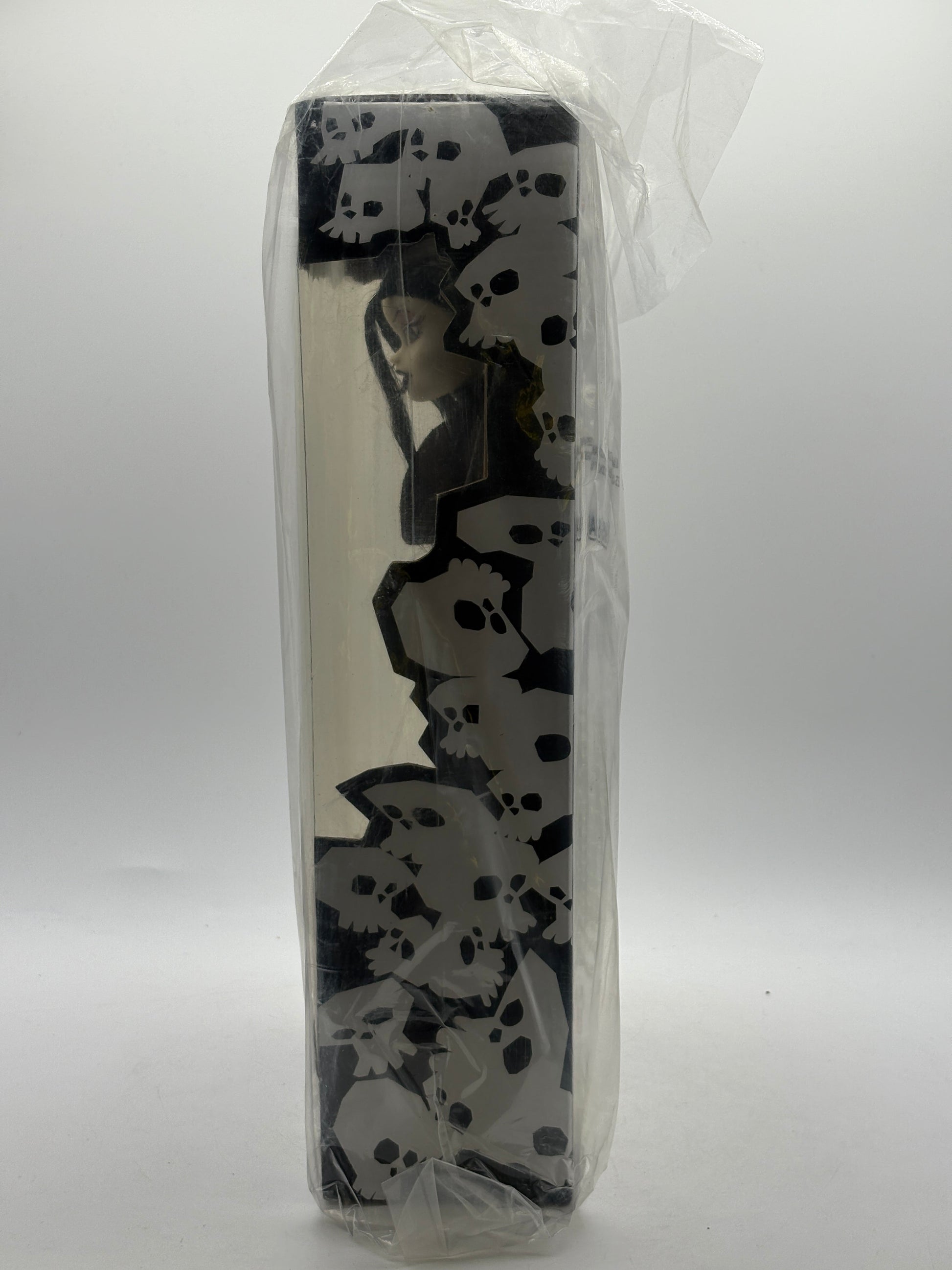 BEGOTHS Bleeding Edge SLAYER STORM series 6 Varner Studios 2007 Doll FRENLY BRICKS - Open 7 Days