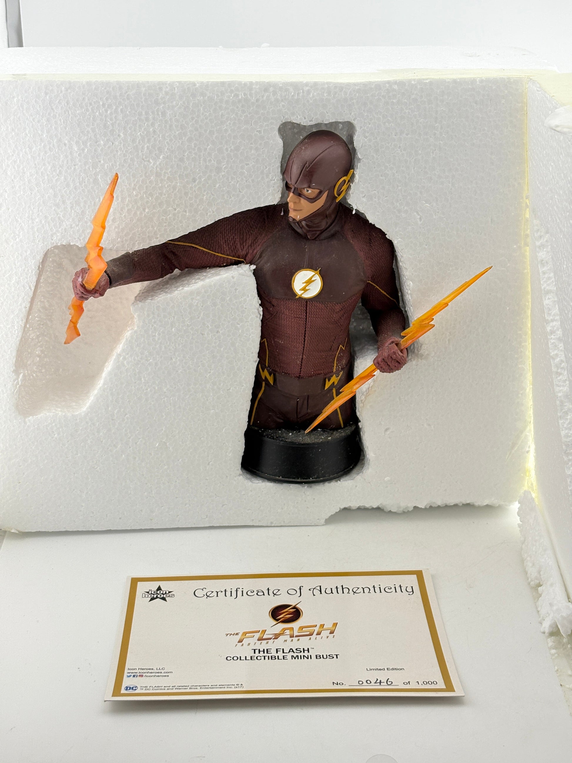 Icon Heroes DC The Flash - The Flash Collectible Mini Bust Statue Limited Edition /1000 COA FRENLY BRICKS - Open 7 Days