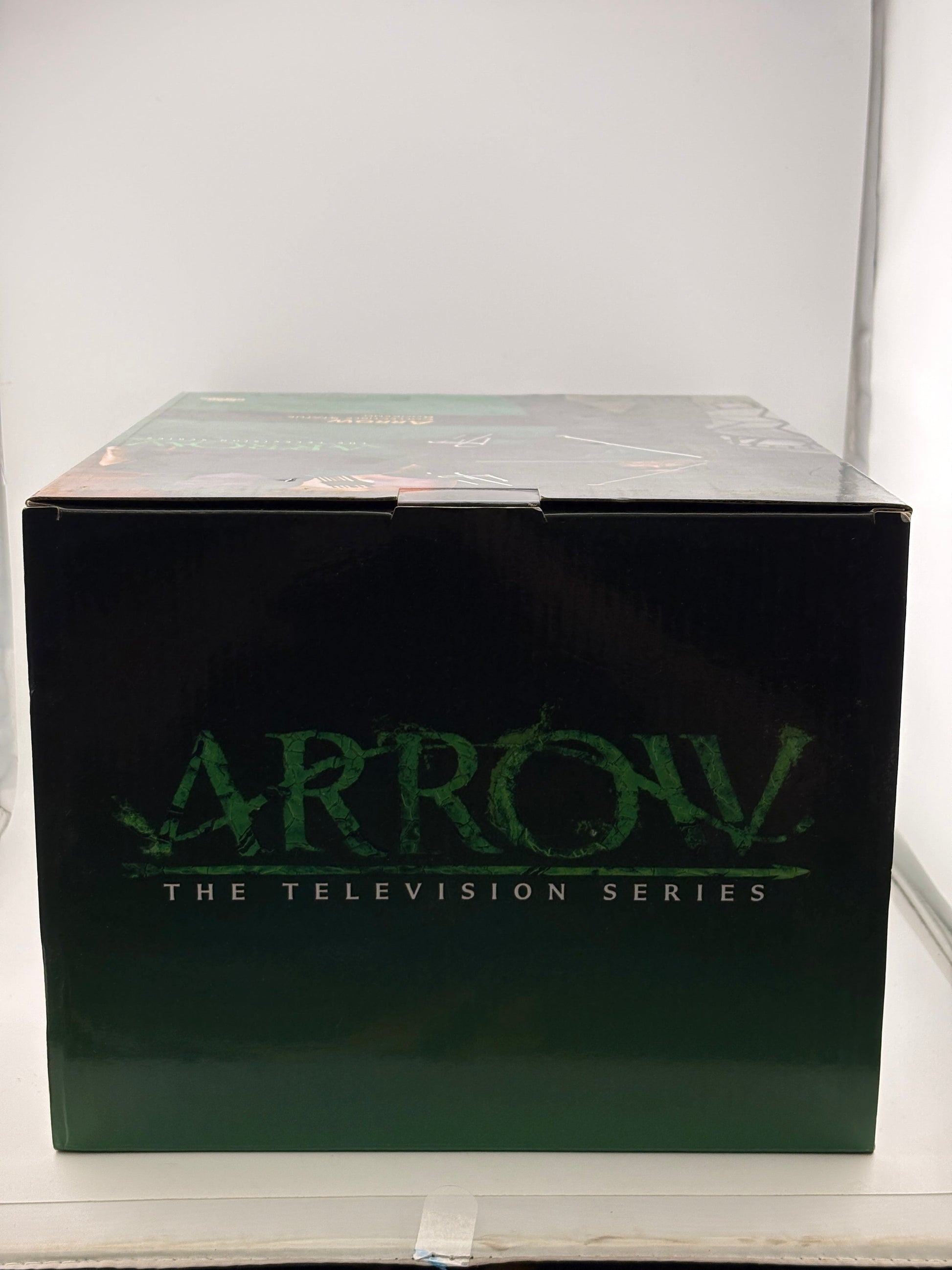 Icon Heroes: Arrow TV Series Season 1 Statue Exclusive Limited Edition Bookend FRENLY BRICKS - Open 7 Days