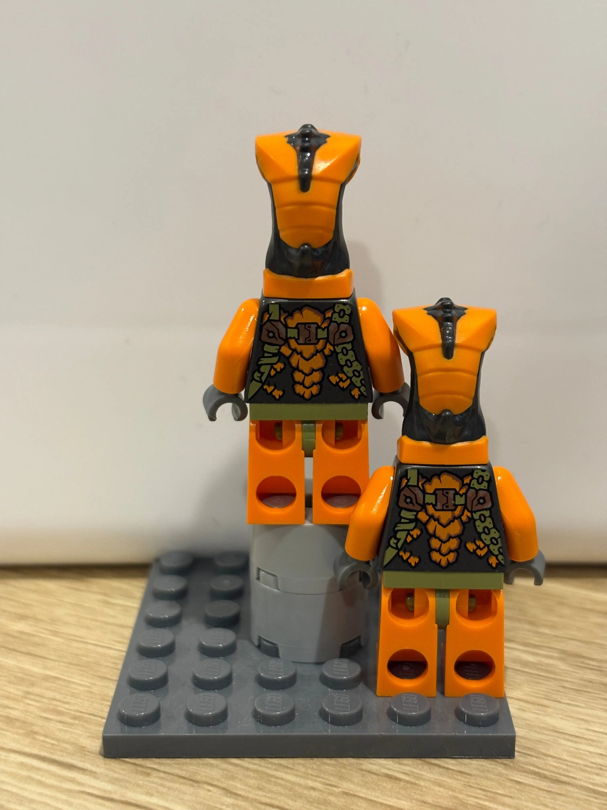 LEGO NINJAGO Core njo717 Cobra Mechanic Sneaky Snake Minifigure x 2 FRENLY BRICKS - Open 7 Days