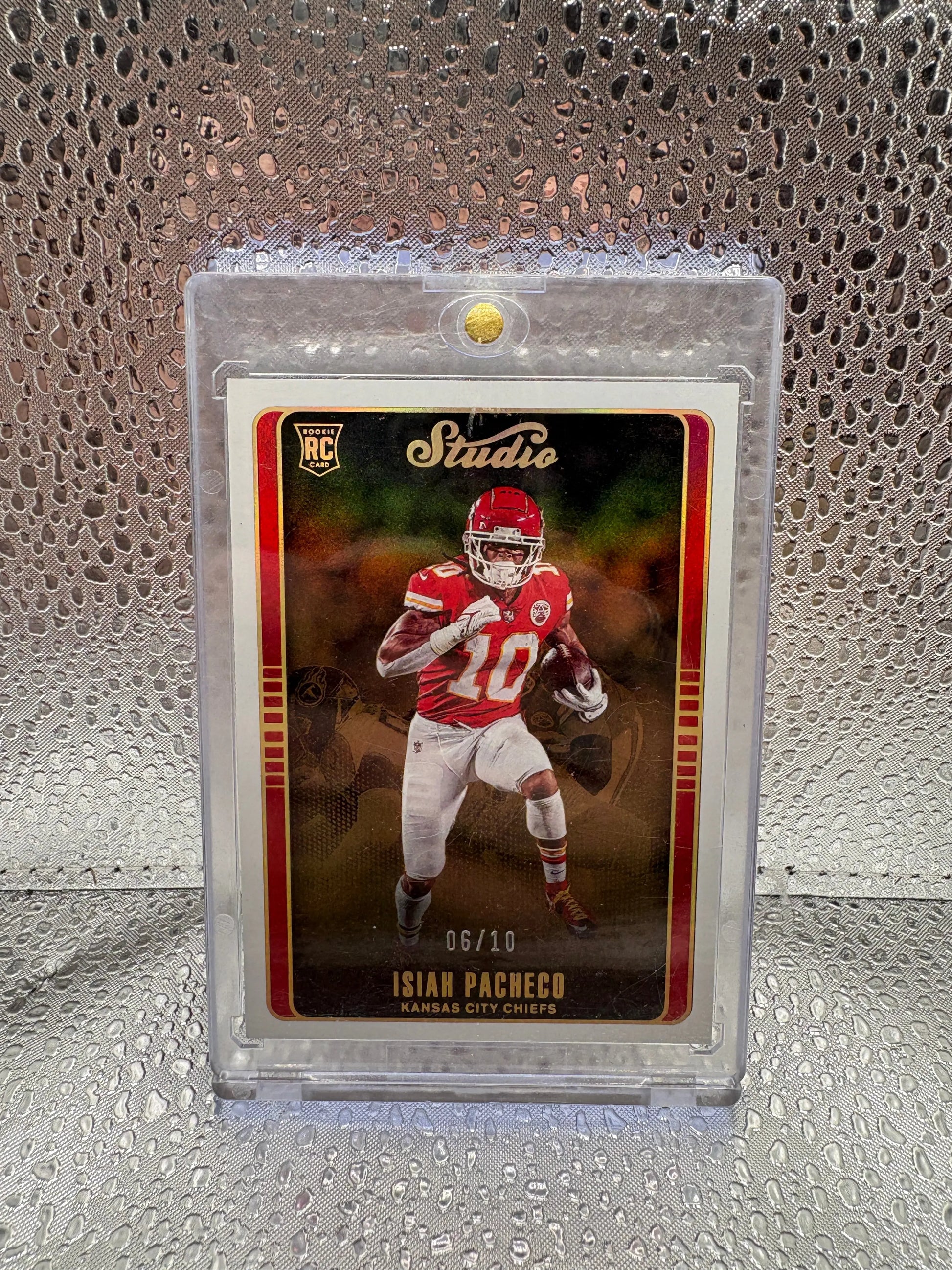 2022 Panini Chronicles Studio Football Isiah Pacheco Rookie 06/10 FRENLY BRICKS - Open 7 Days
