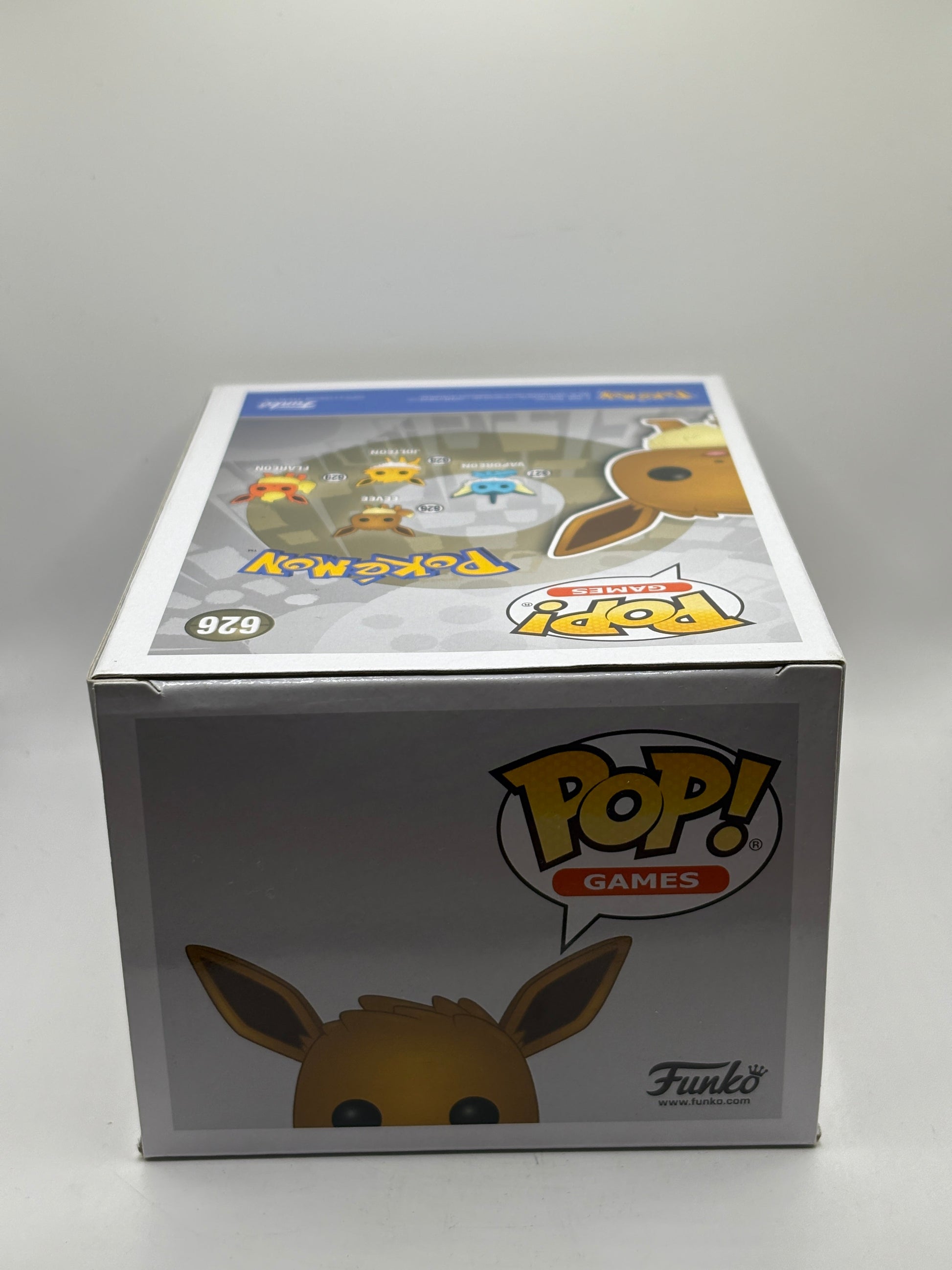 Funko POP! Games Pokemon #626 Eevee 2021 Fall Con Diamond FRENLY BRICKS - Open 7 Days