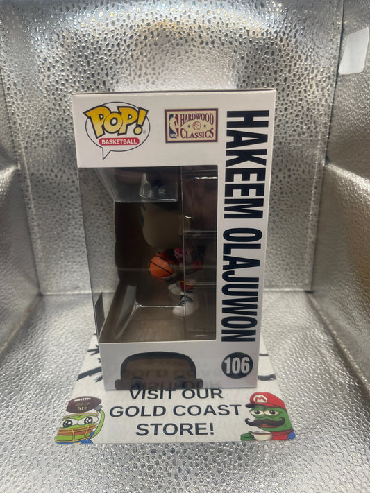 Funko Pop! Vinyl: Hakeem Olajuwon #106 NBA Houston Rockets Hardwood Classics FRENLY BRICKS - Open 7 Days