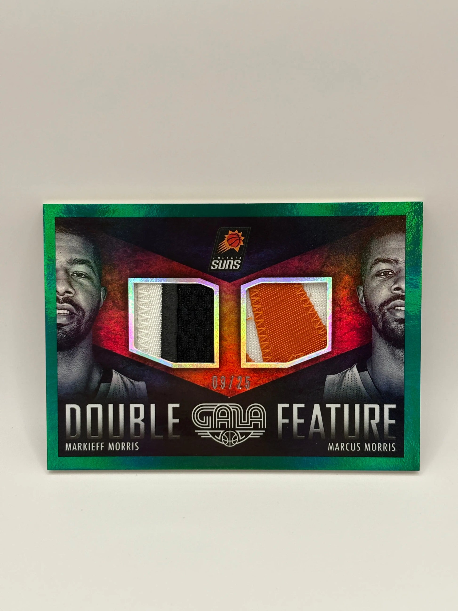 2014-15 Panini Gala Basketball Double Feature Markieff Morris / Marcus Morris /25 Patch FRENLY BRICKS - Open 7 Days