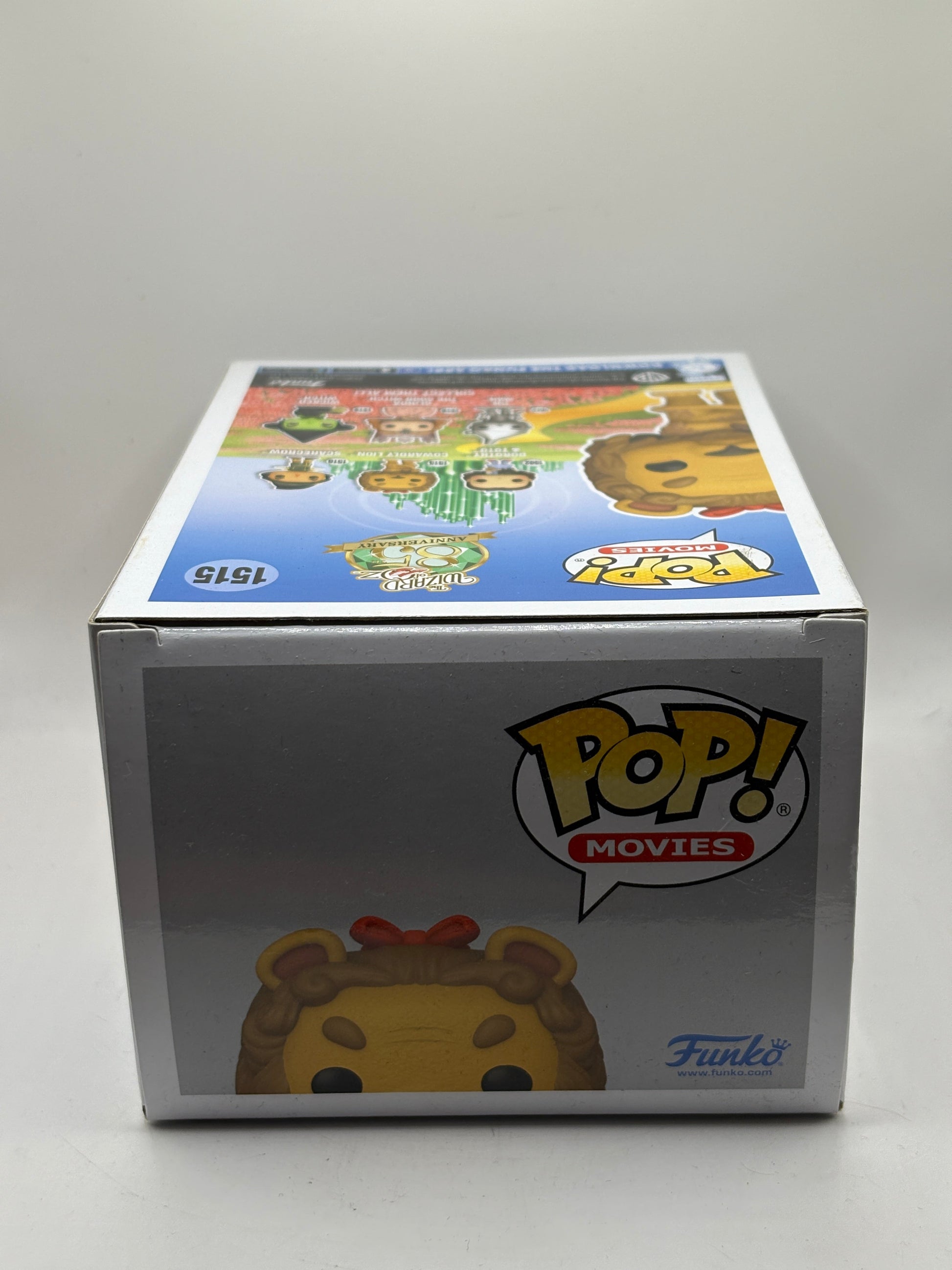 Funko POP! Movies The Wizard of OZ #1515 Cowardly Lion Chase Box Damage FRENLY BRICKS - Open 7 Days