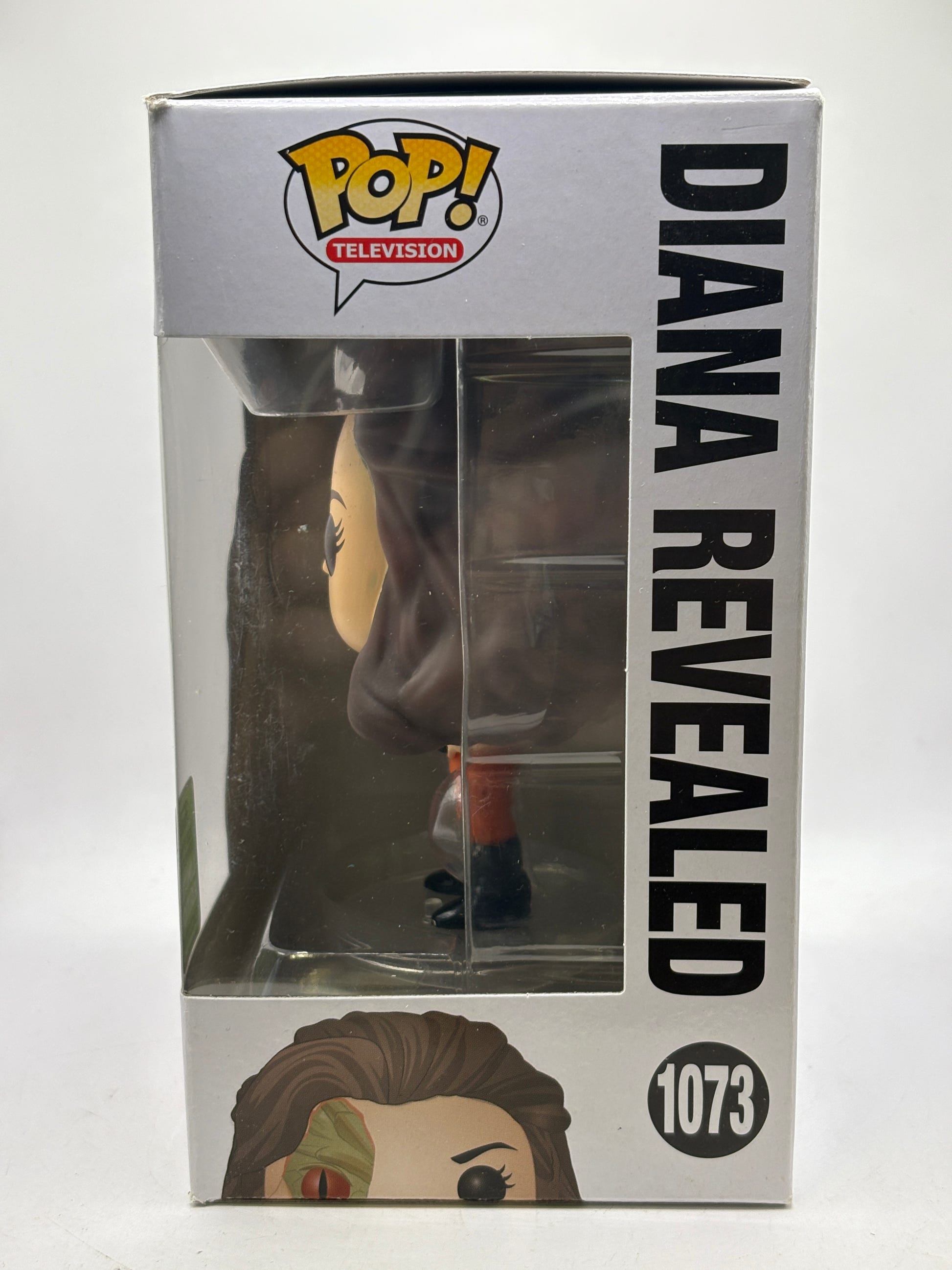 Funko POP! Television V #1073 Diana Revealed 2021 Spring Exclusive - photo 2 image 2