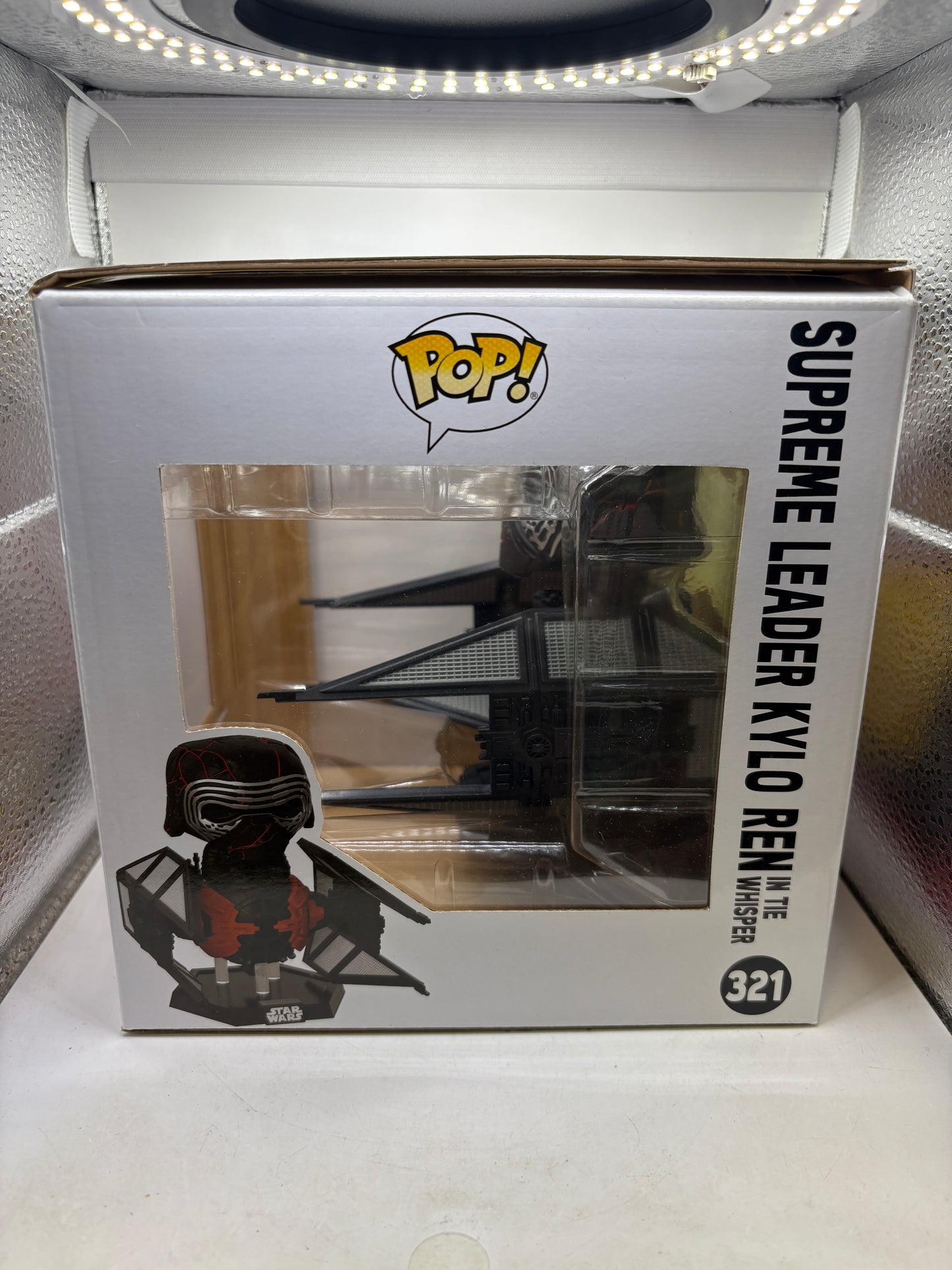 Funko POP! Star Wars #321 Supreme Leader Kylo Ren in the Whisper