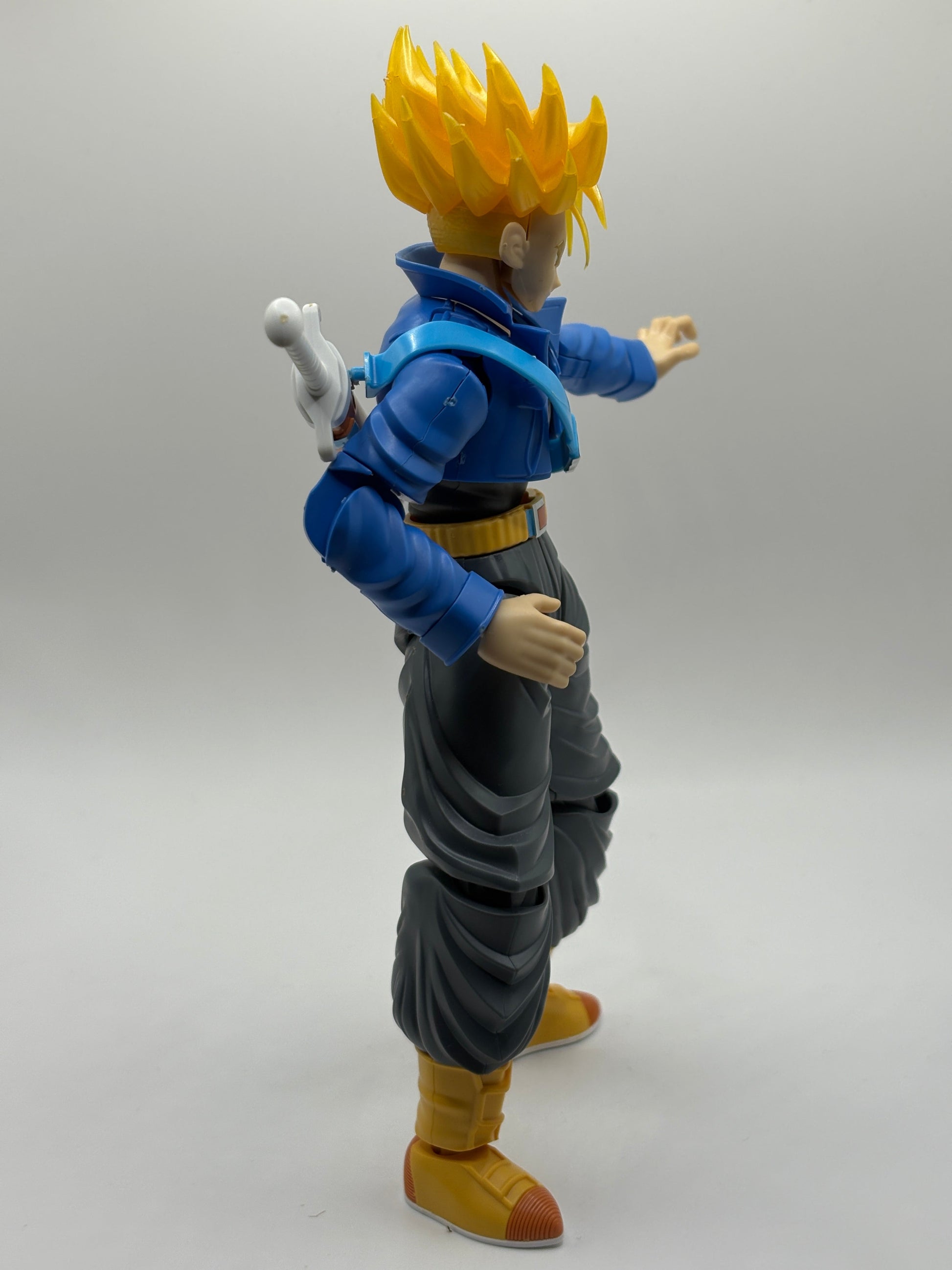 Bandai Figure-Rise Standard Dragon Ball Z Future Trunks Model Kit Loose FRENLY BRICKS - Open 7 Days