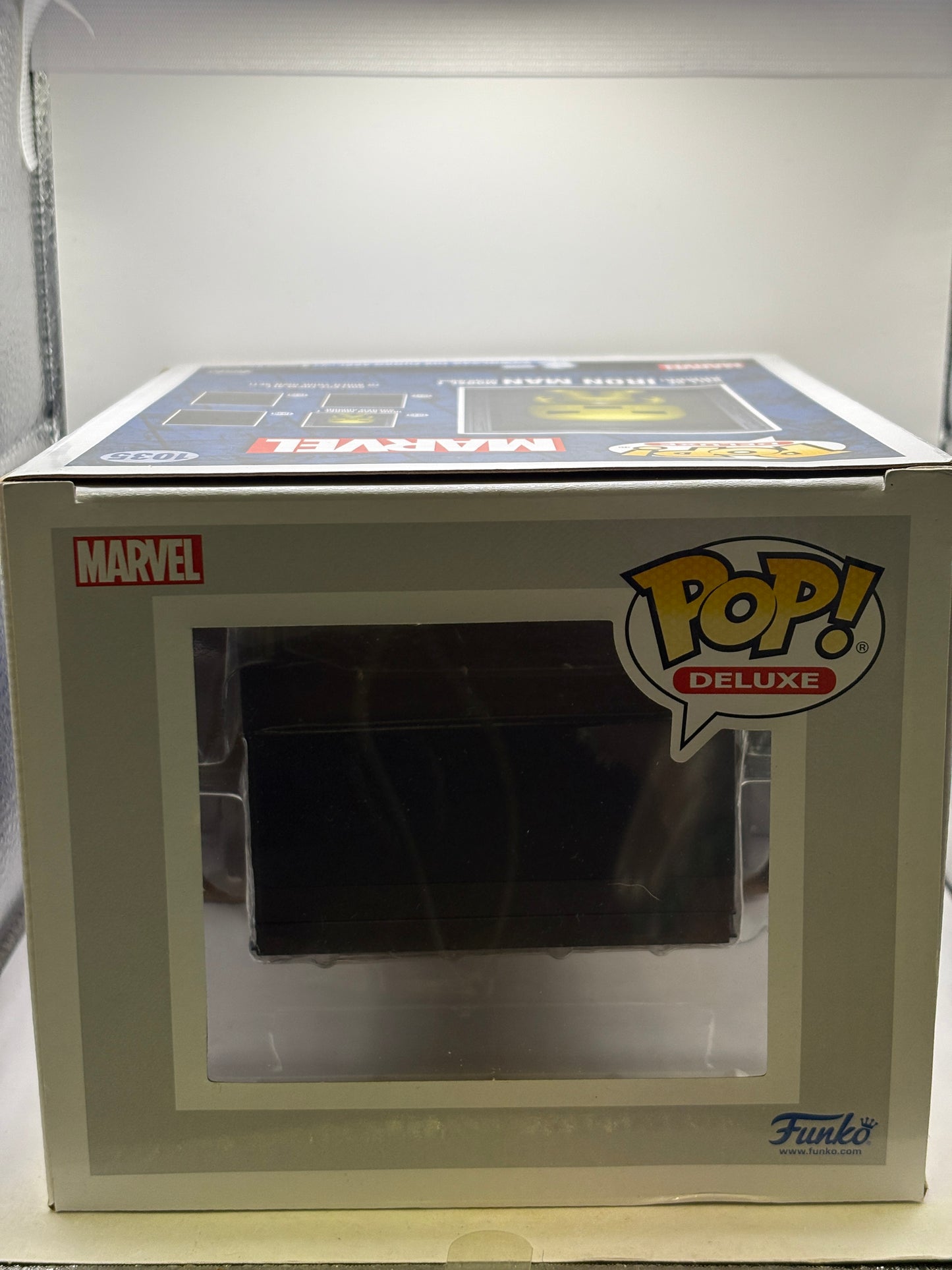 Funko POP! Deluxe Hall of Armor : Iron Man Model 1 Golden Armor #1035 SE