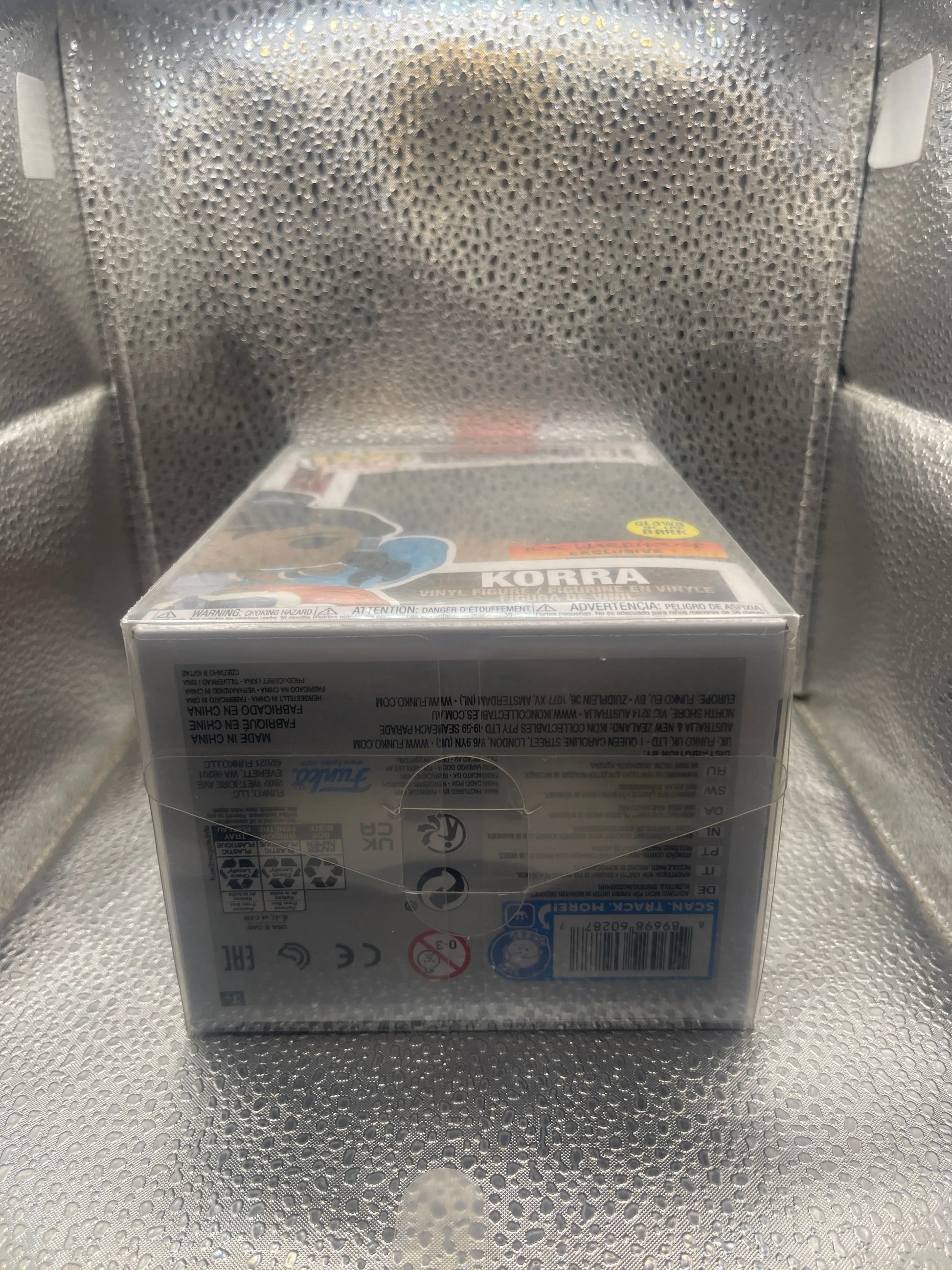 Funko Pop! Korra #761 Glows in the Dark Metallic Box Warehouse Exclusive FRENLY BRICKS - Open 7 Days