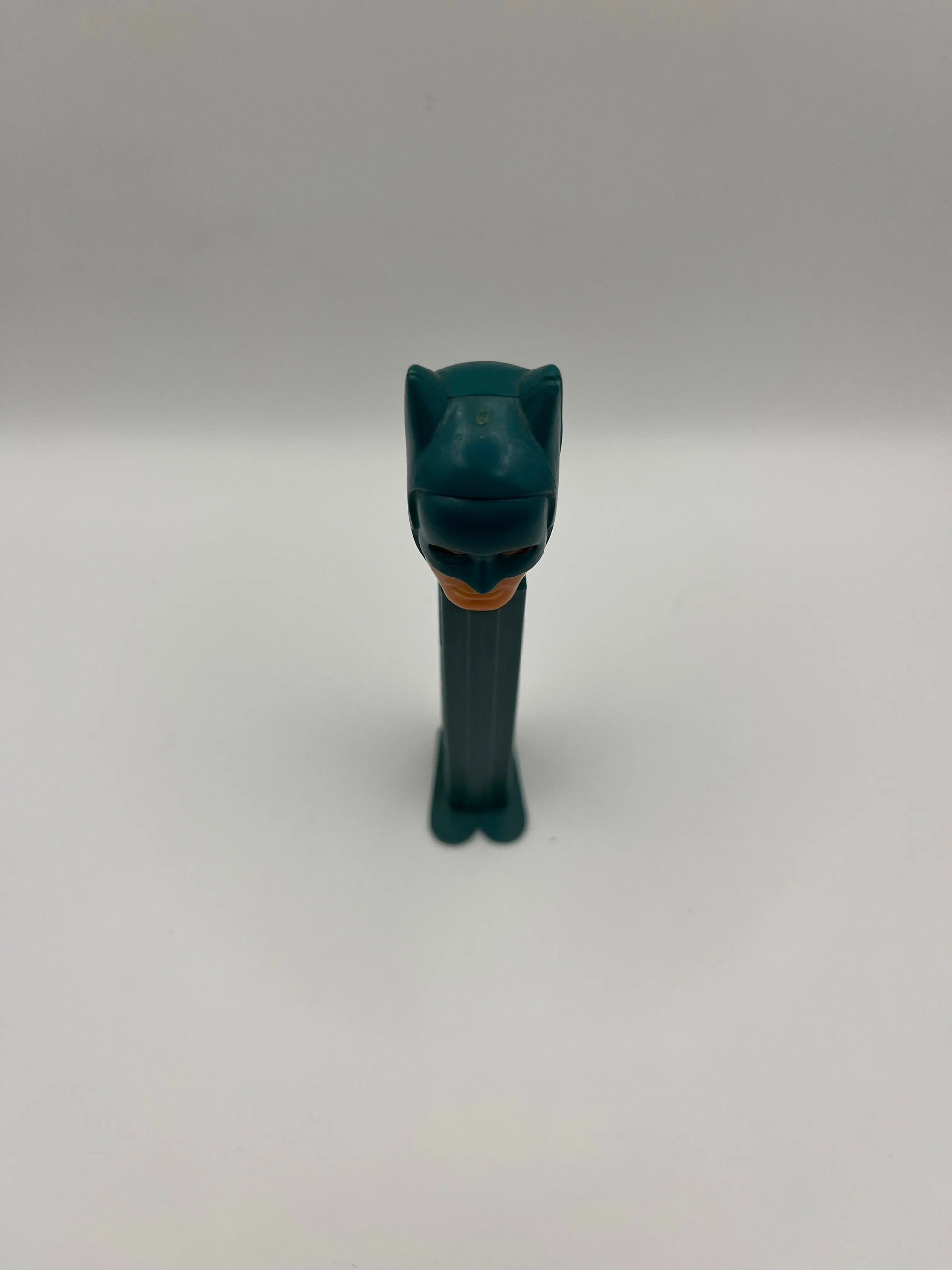 Vintage 1985 DC Comics Batman PEZ Dispenser - Green Stem Raised Logo Yugoslavia FRENLY BRICKS - Open 7 Days