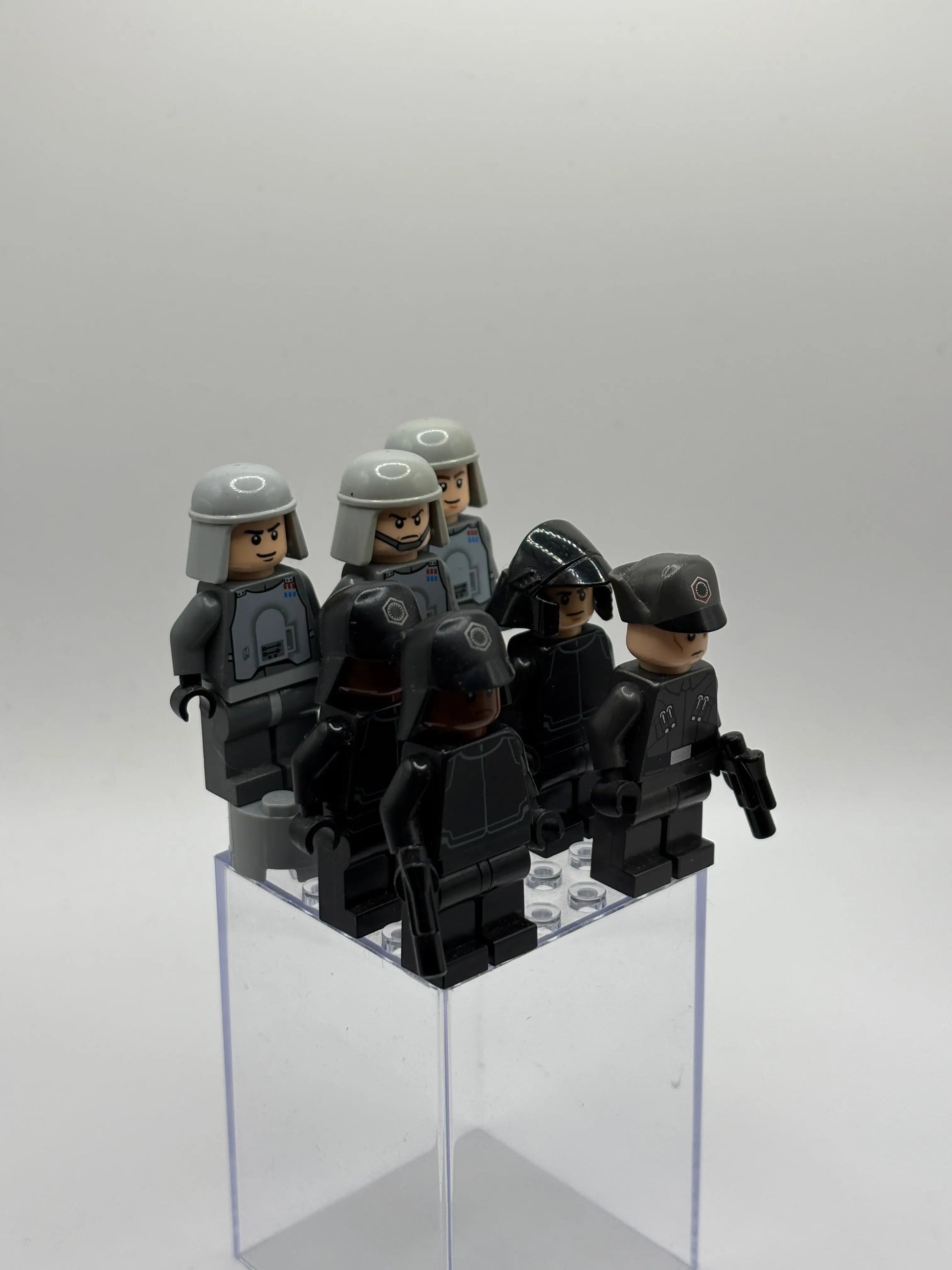 Lego Star Wars Minifigure Imperial Officer Lot x 7 SW FRENLY BRICKS - Open 7 Days
