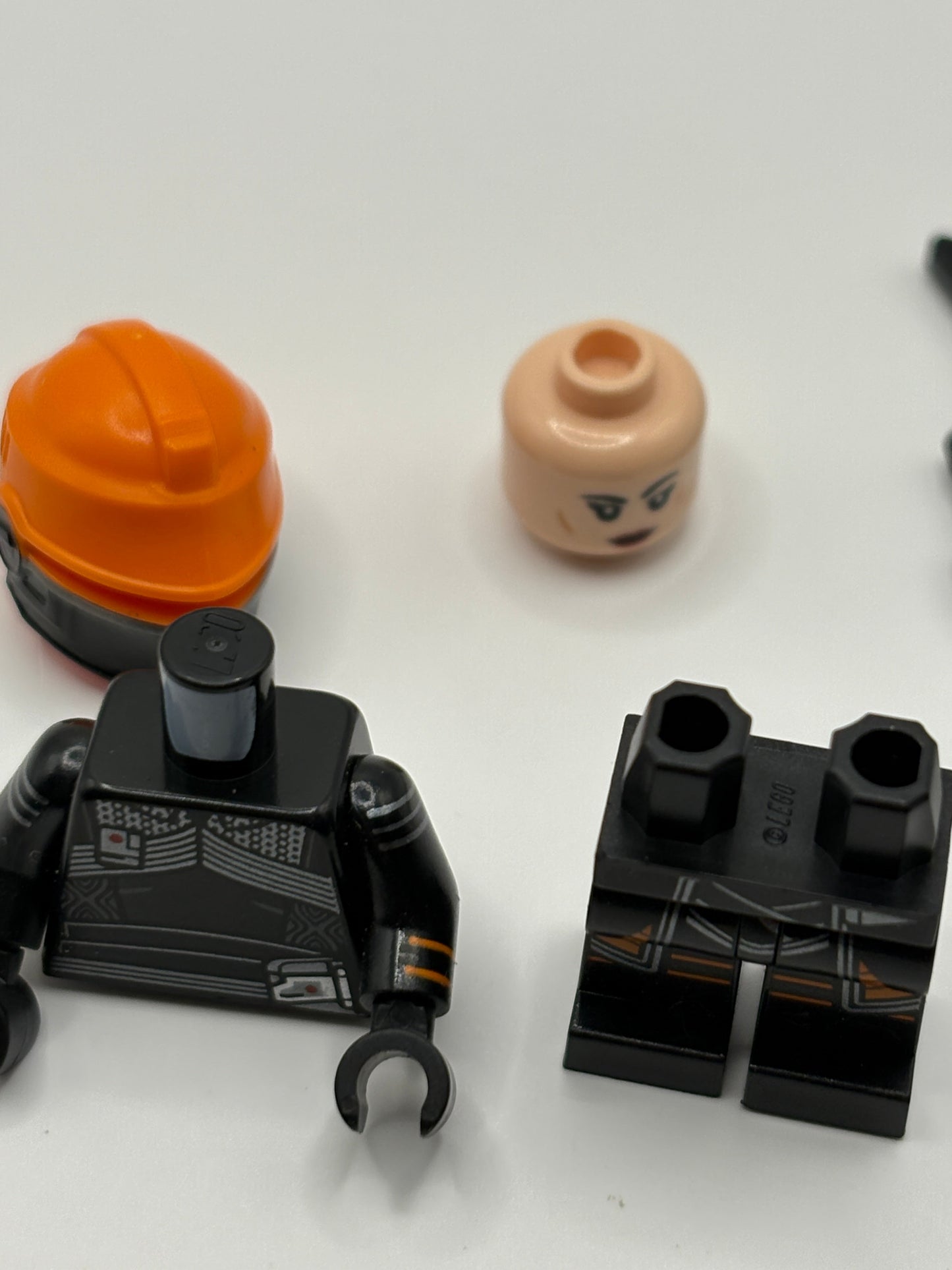 LEGO Star Wars Fennec Shand Minifigure Sw1159 W/ Imperial Officer Hat FRENLY BRICKS - Open 7 Days