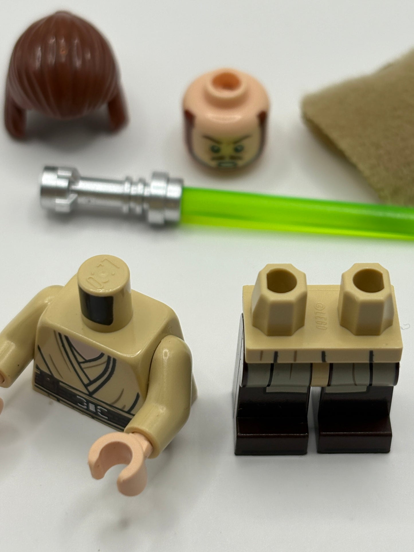 Lego Star Wars Qui-Gon Jinn Minifigure sw1334a Reddish Brown Variant From 75383 FRENLY BRICKS - Open 7 Days