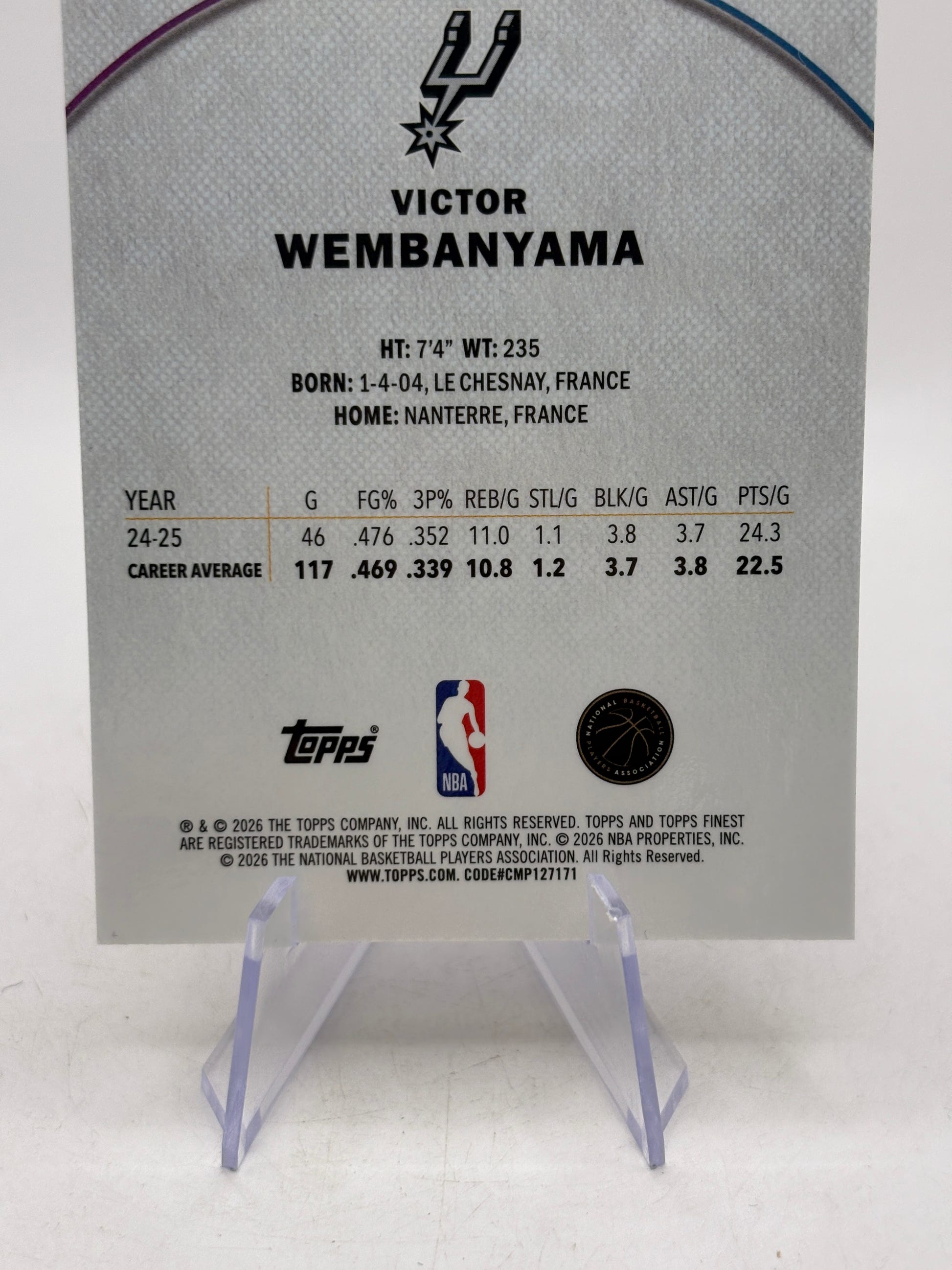 2026 Topps Finest Basketball - Victor Wembanyama #98 Common Oil Spill Refractor - photo 4 image 4