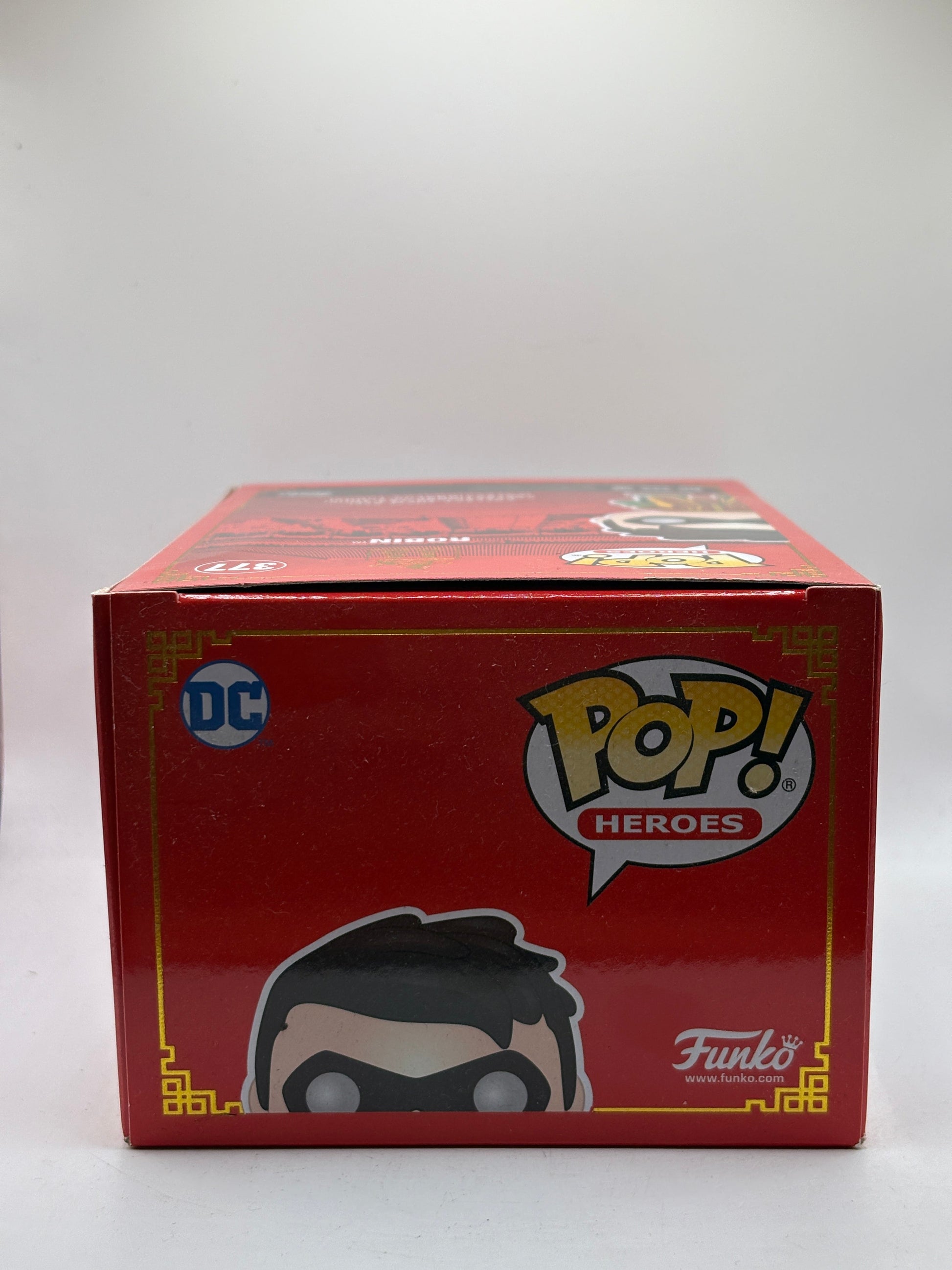 Funko POP! Heroes DC #377 Robin 2021 Summer Con Limited Edition FRENLY BRICKS - Open 7 Days