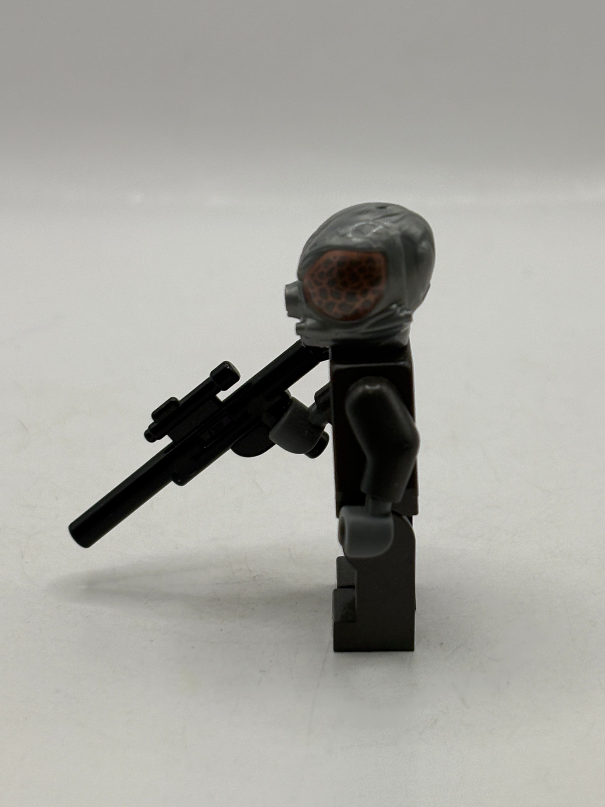 Lego Star Wars Minifigures - 4-LOM 75167, 75243 sw0830, photo 2 image 2
