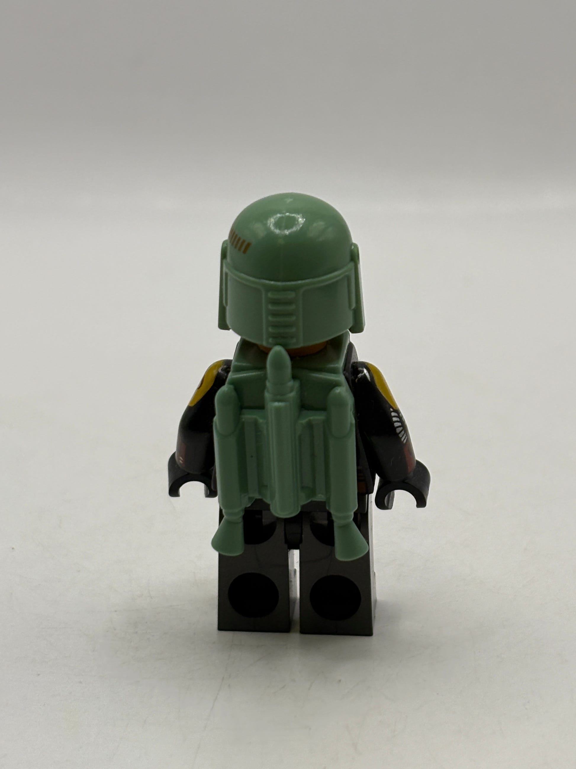 LEGO® Minifigure Star Wars sw1158 Boba Fett Repainted Beskar Armor Jet Pack, photo 3 image 3