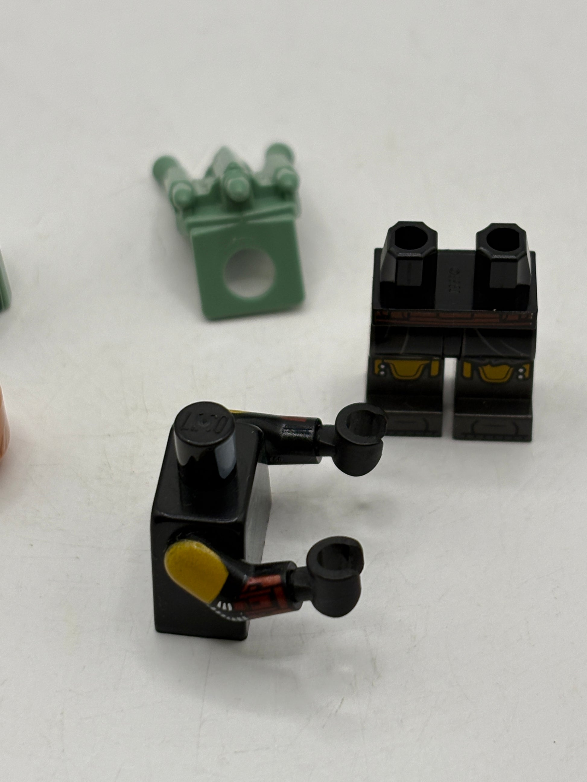 LEGO® Minifigure Star Wars sw1158 Boba Fett Repainted Beskar Armor Jet Pack image 7
