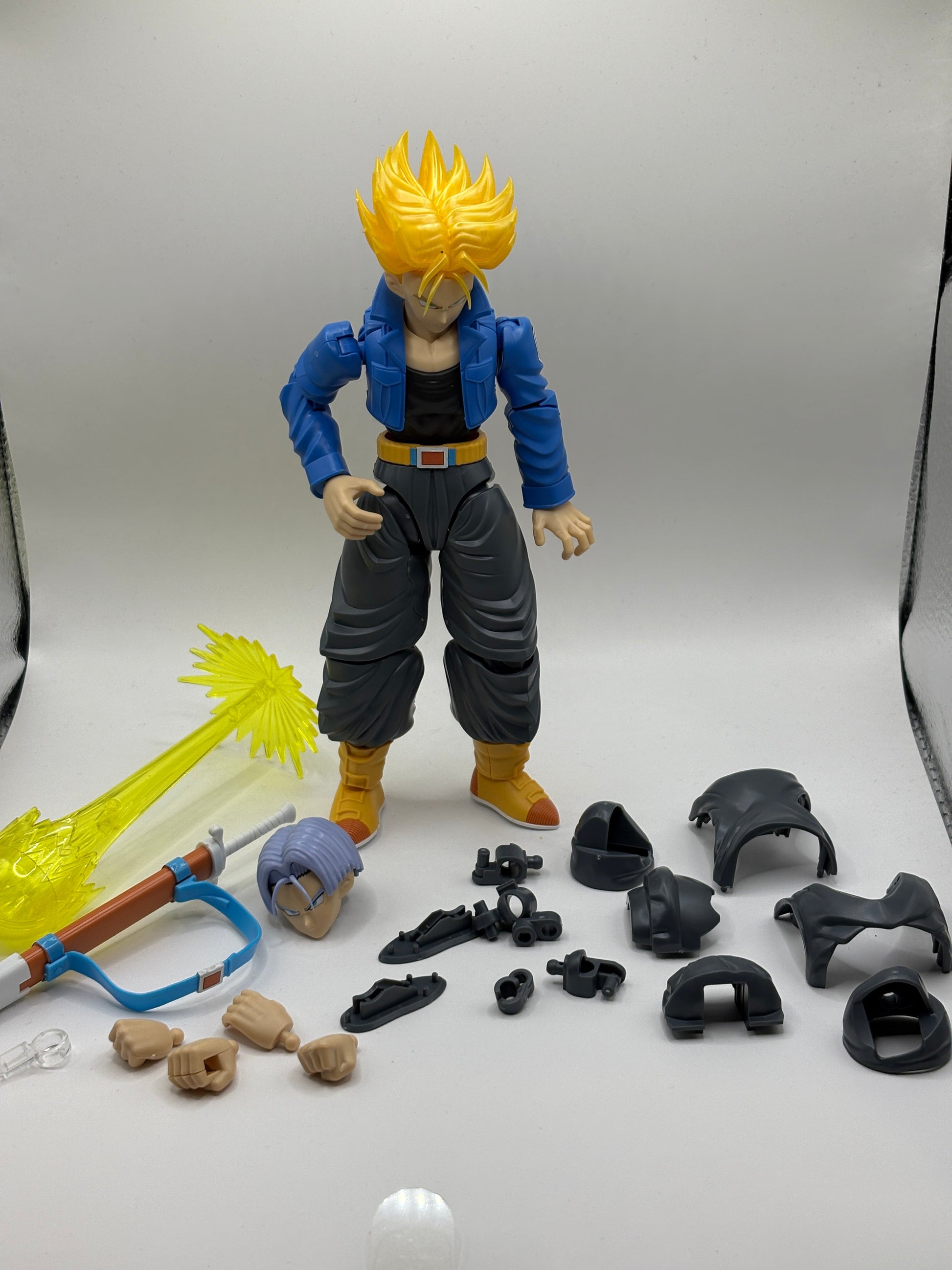 Bandai Figure-Rise Standard Dragon Ball Z Future Trunks  Model Kit Loose FRENLY BRICKS - Open 7 Days