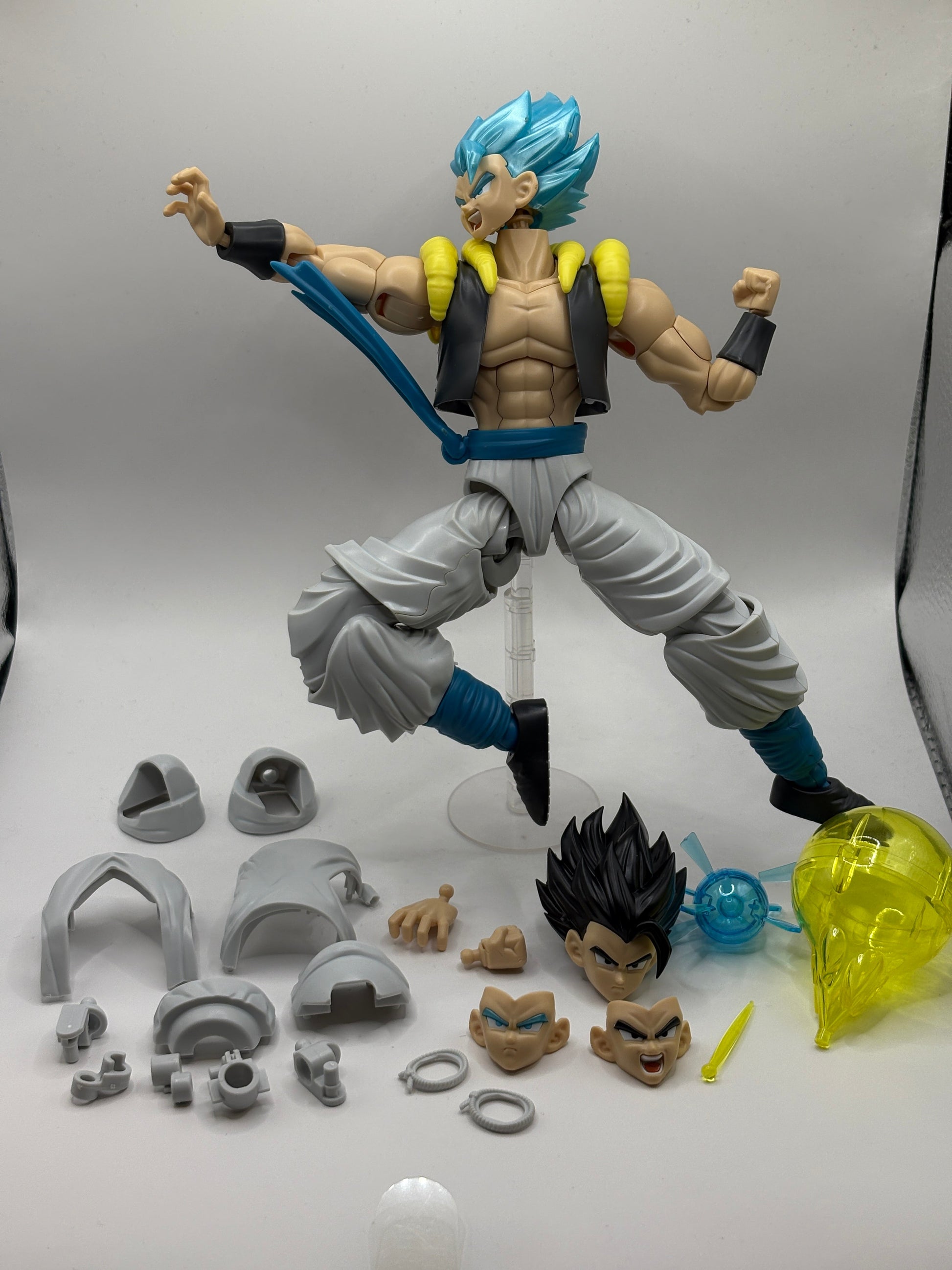 Bandai Figure-Rise Standard Dragon Ball Super SSGSS Gogeta  Model Kit Loose FRENLY BRICKS - Open 7 Days