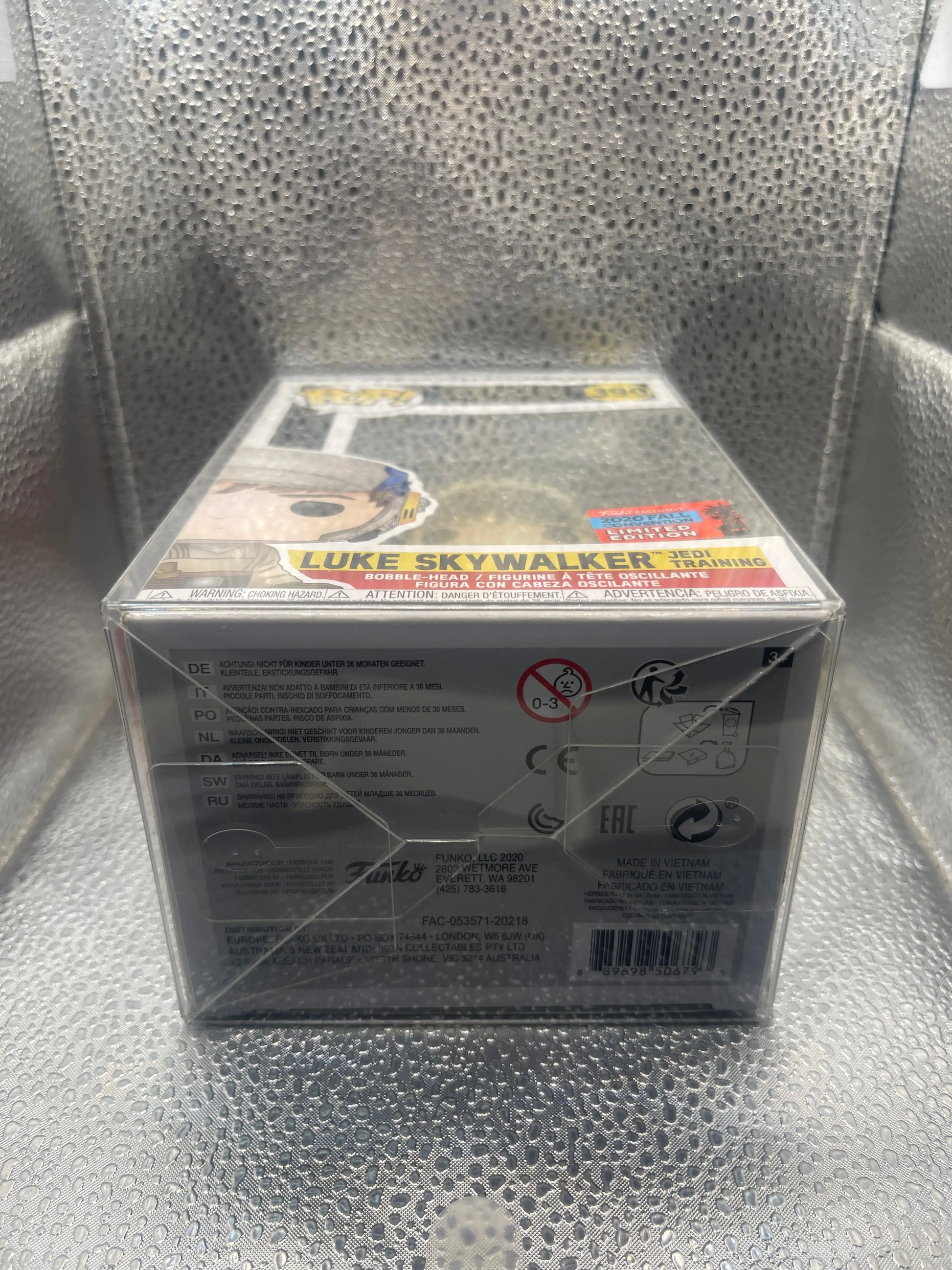 Funko Pop! Vinyl: Star Wars - Luke Skywalker Jedi Training #399 2020 Convention FRENLY BRICKS - Open 7 Days