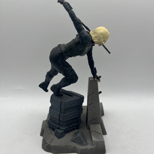 Diamond Select Toys Marvel Avengers Black Widow PVC Diorama 9