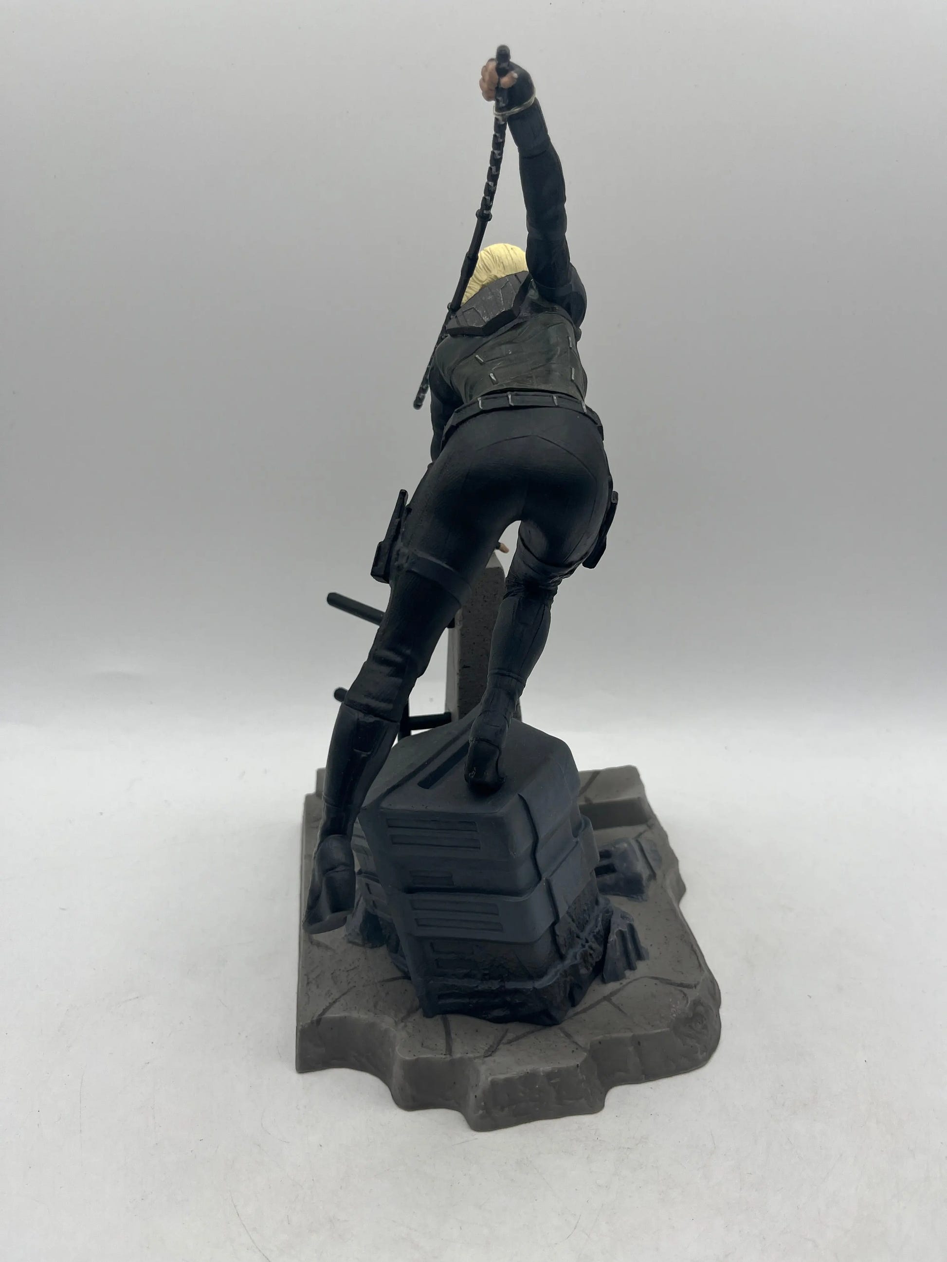 Diamond Select Toys Marvel Avengers Black Widow PVC Diorama 9" Figure, photo 3 image 3