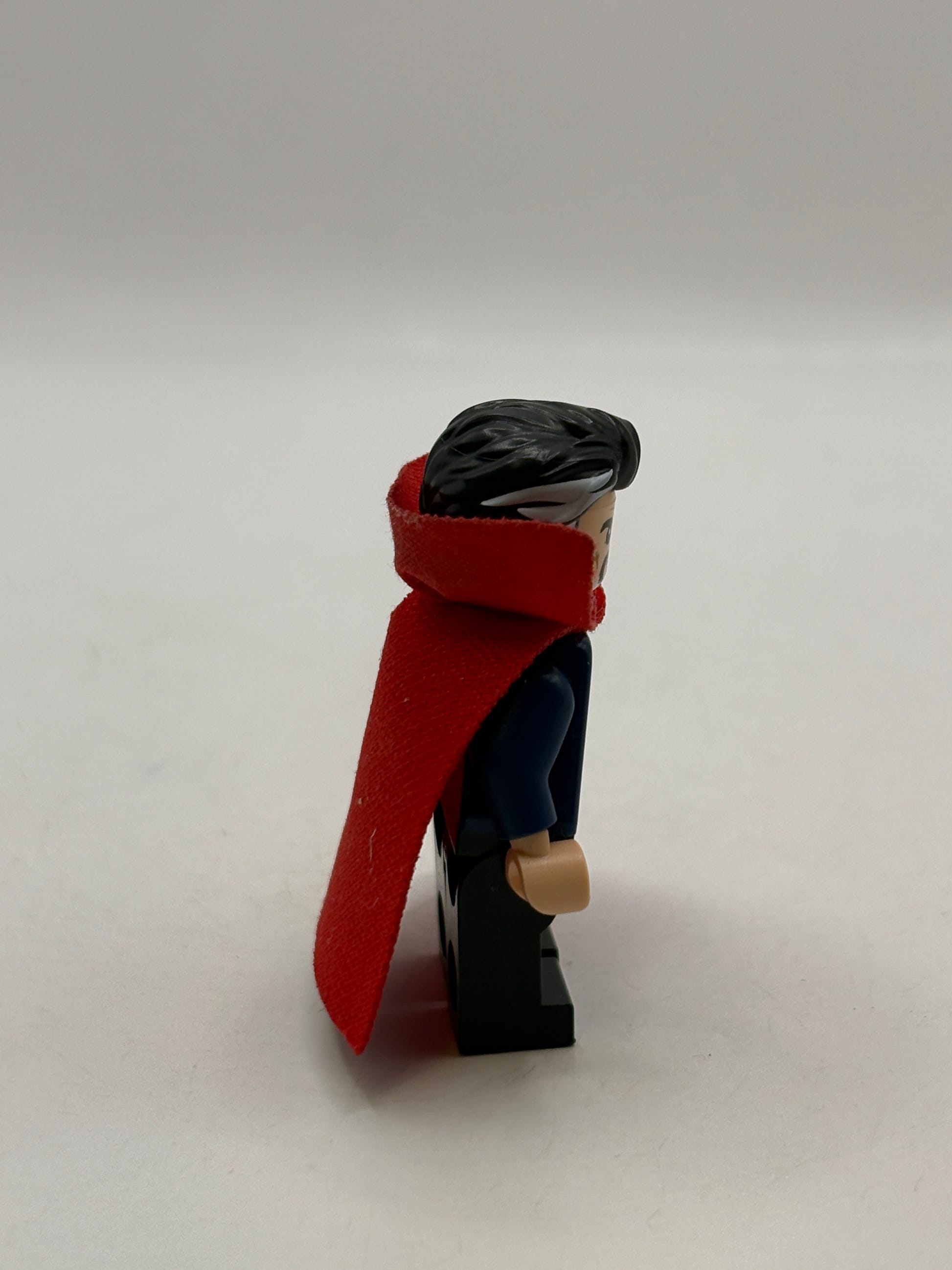 Doctor Strange (Starched Collar) - LEGO Marvel Minifigures - sh0509 - 76108 image 4