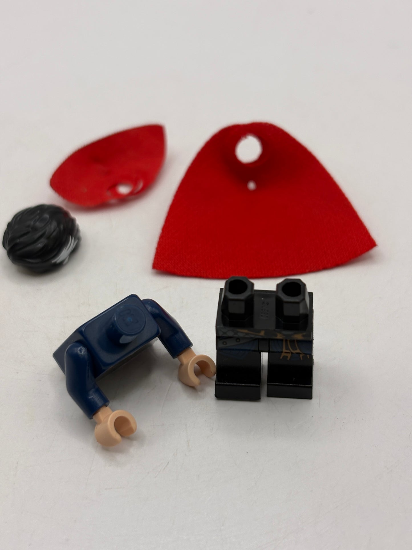 Doctor Strange (Starched Collar) - LEGO Marvel Minifigures - sh0509 - 76108