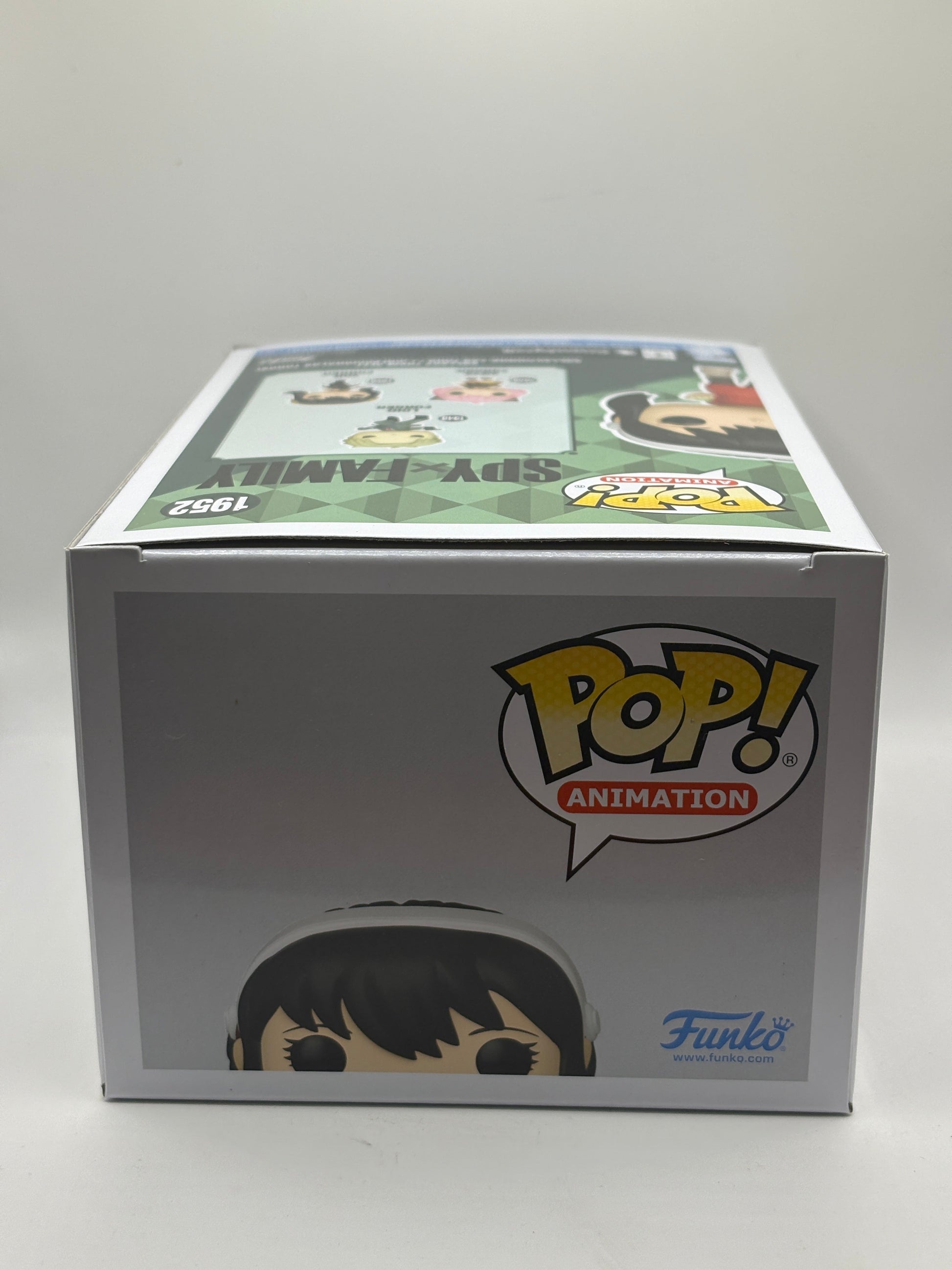 Funko POP! Animation Spy x Family #1952 Yor Forger Limited Chase FRENLY BRICKS - Open 7 Days
