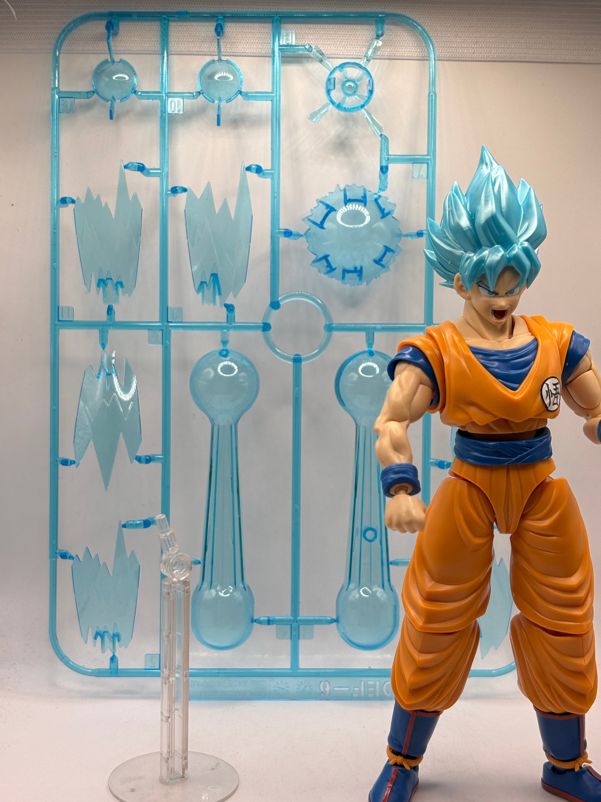 Bandai Figure-Rise Standard Dragon Ball Super SSGSS Goku Model Kit Loose FRENLY BRICKS - Open 7 Days