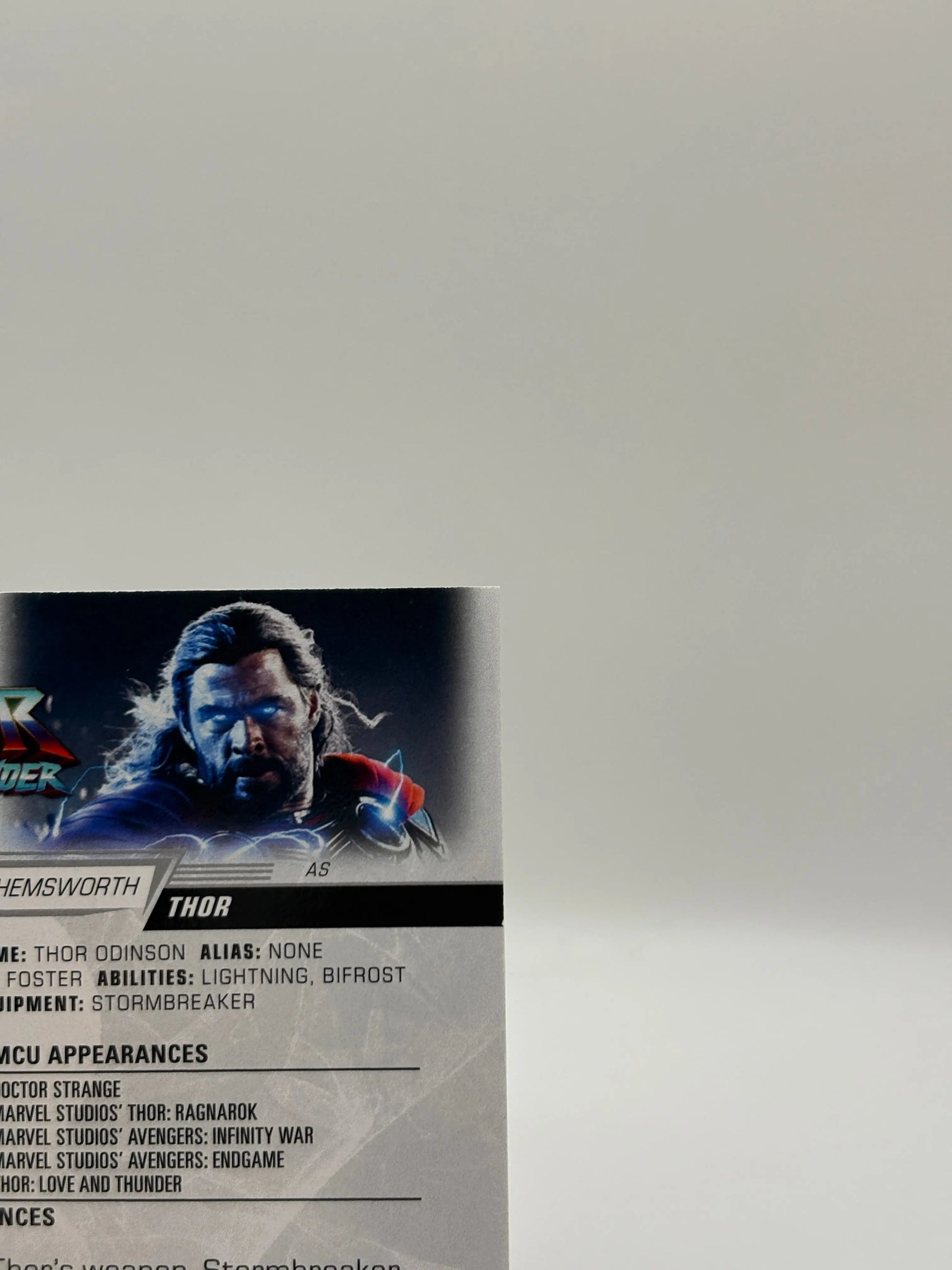 2024 Marvel Studios Series 2 UD Exclusives Gold /100 Chris Hemsworth Thor #189 FRENLY BRICKS - Open 7 Days