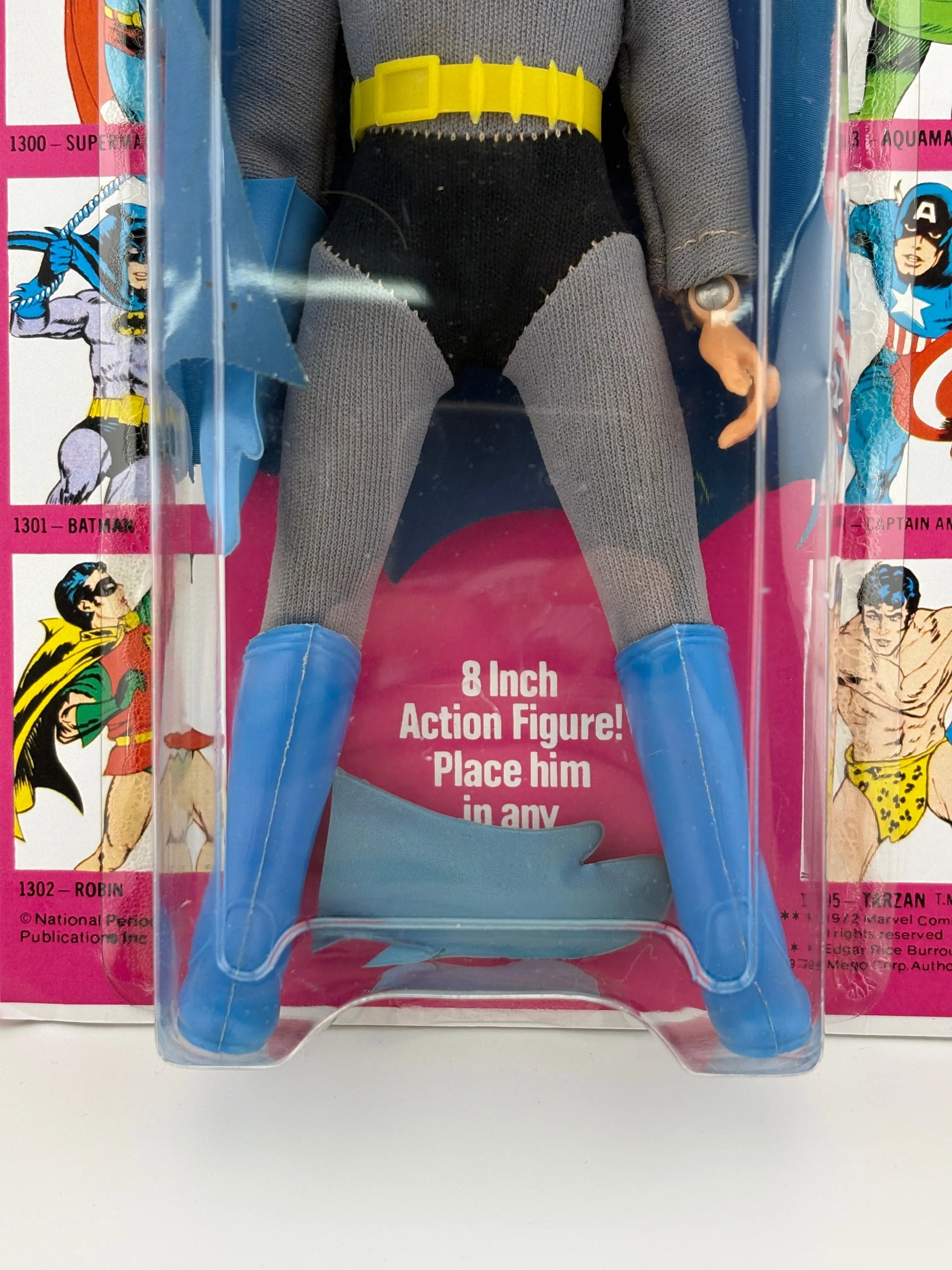 MEGO WORLD'S GREATEST SUPERHEROES (1973) - BATMAN (REMOVEABLE COWL) FIGURE ON KRESGE CARD UNPUNCHED FRENLY BRICKS - Open 7 Days