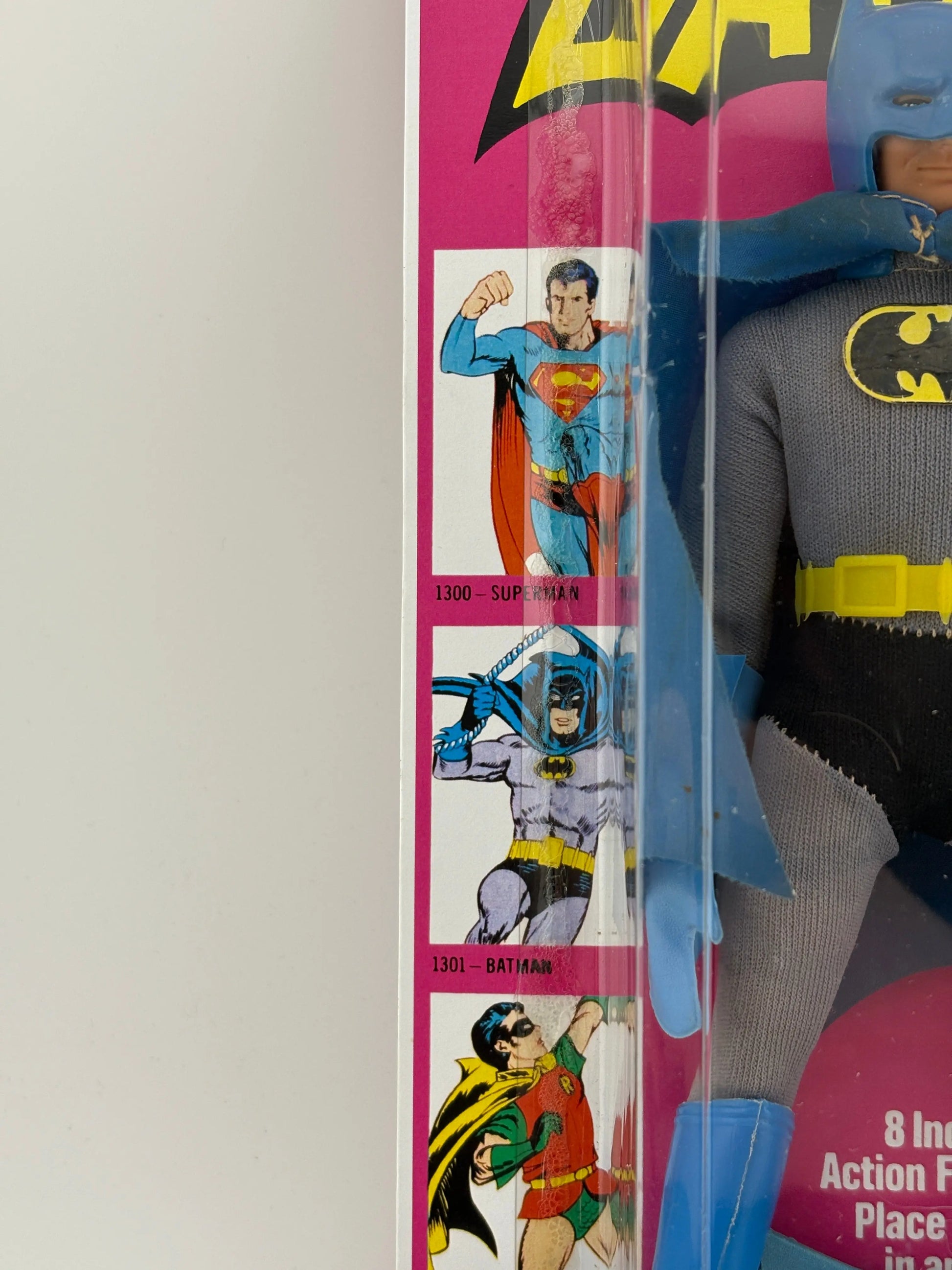 MEGO WORLD'S GREATEST SUPERHEROES (1973) - BATMAN (REMOVEABLE COWL) FIGURE ON KRESGE CARD UNPUNCHED FRENLY BRICKS - Open 7 Days