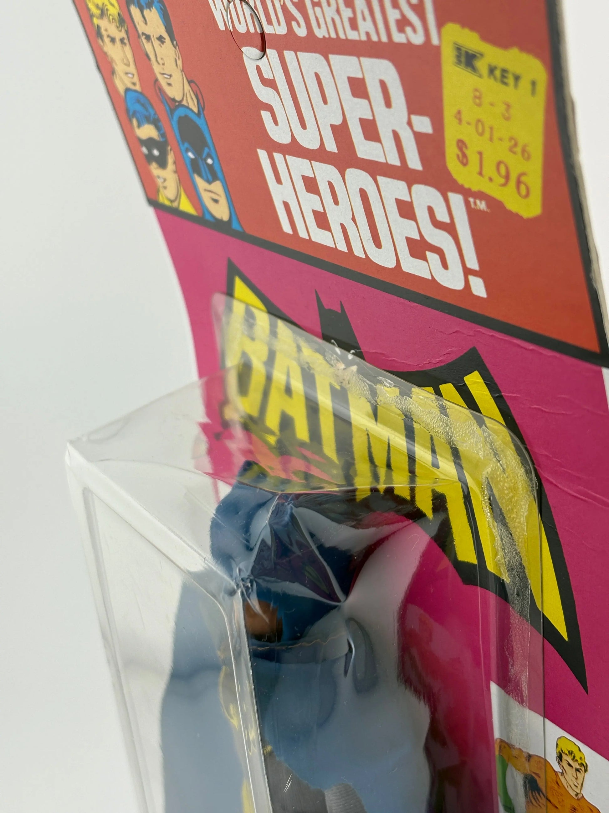 MEGO WORLD'S GREATEST SUPERHEROES (1973) - BATMAN (REMOVEABLE COWL) FIGURE ON KRESGE CARD UNPUNCHED FRENLY BRICKS - Open 7 Days