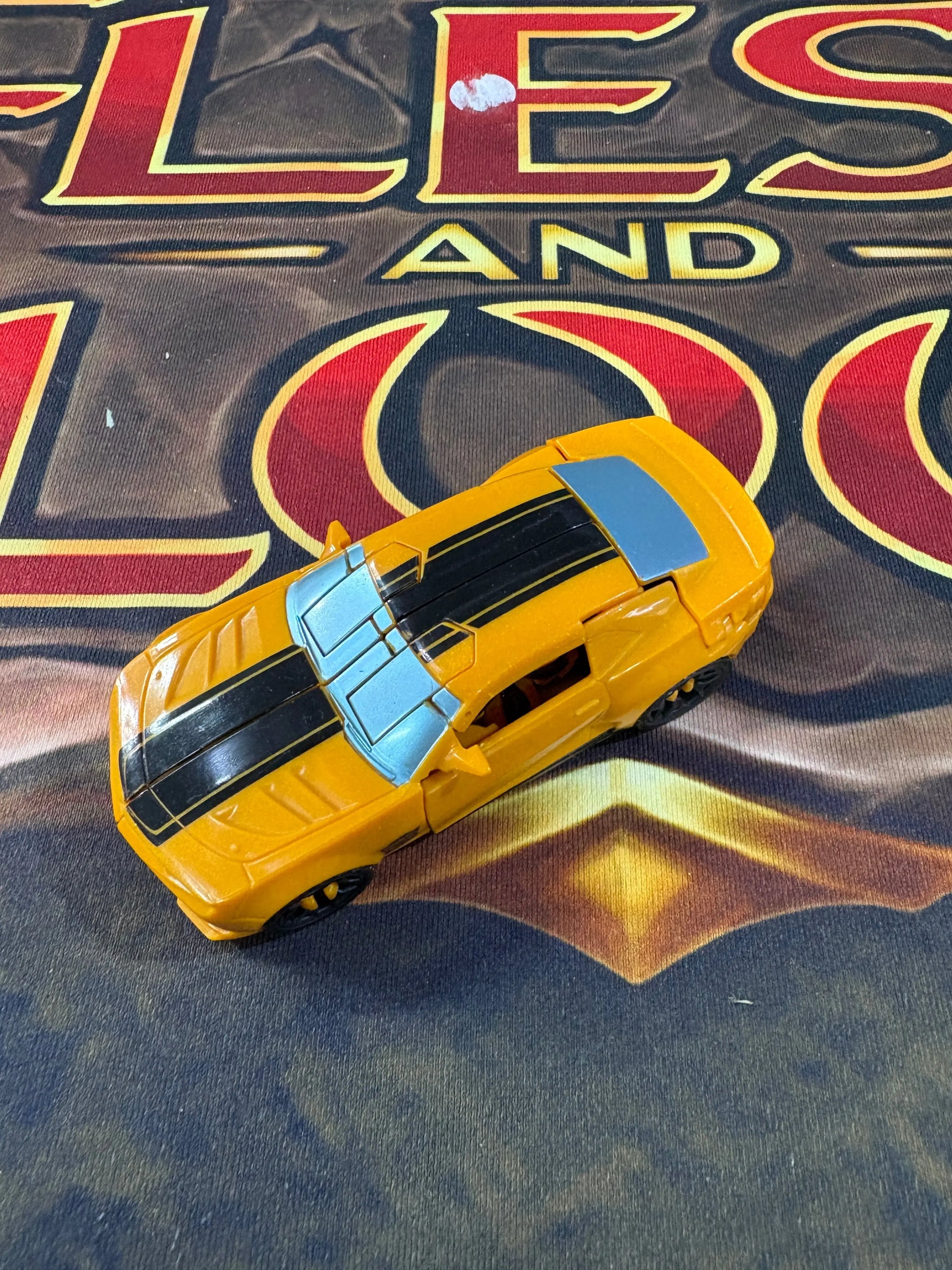 Transformers AOE Power Punch Bumblebee Deluxe FRENLY BRICKS - Open 7 Days