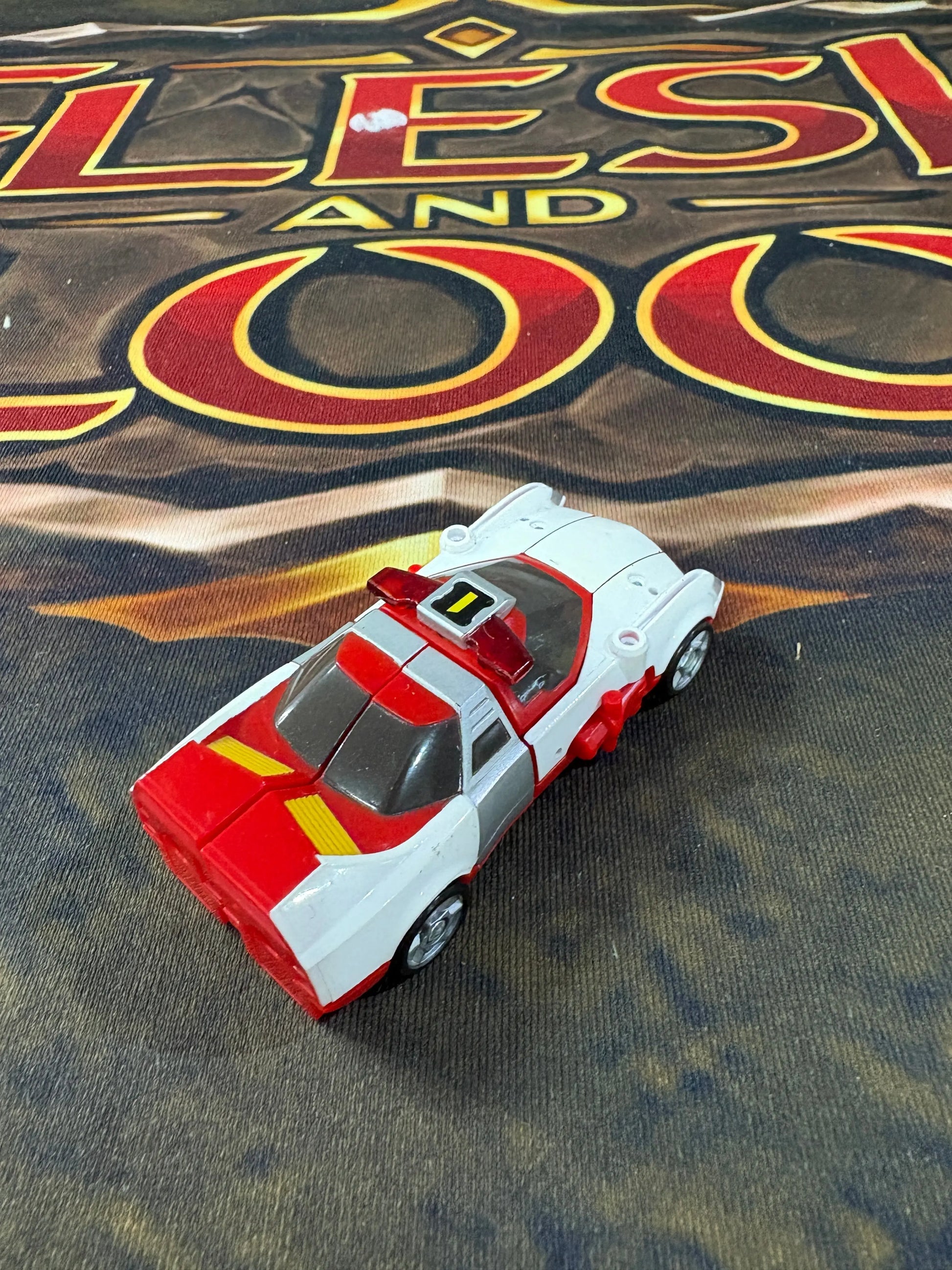 Transformers / GO Bot Red Figure FRENLY BRICKS - Open 7 Days