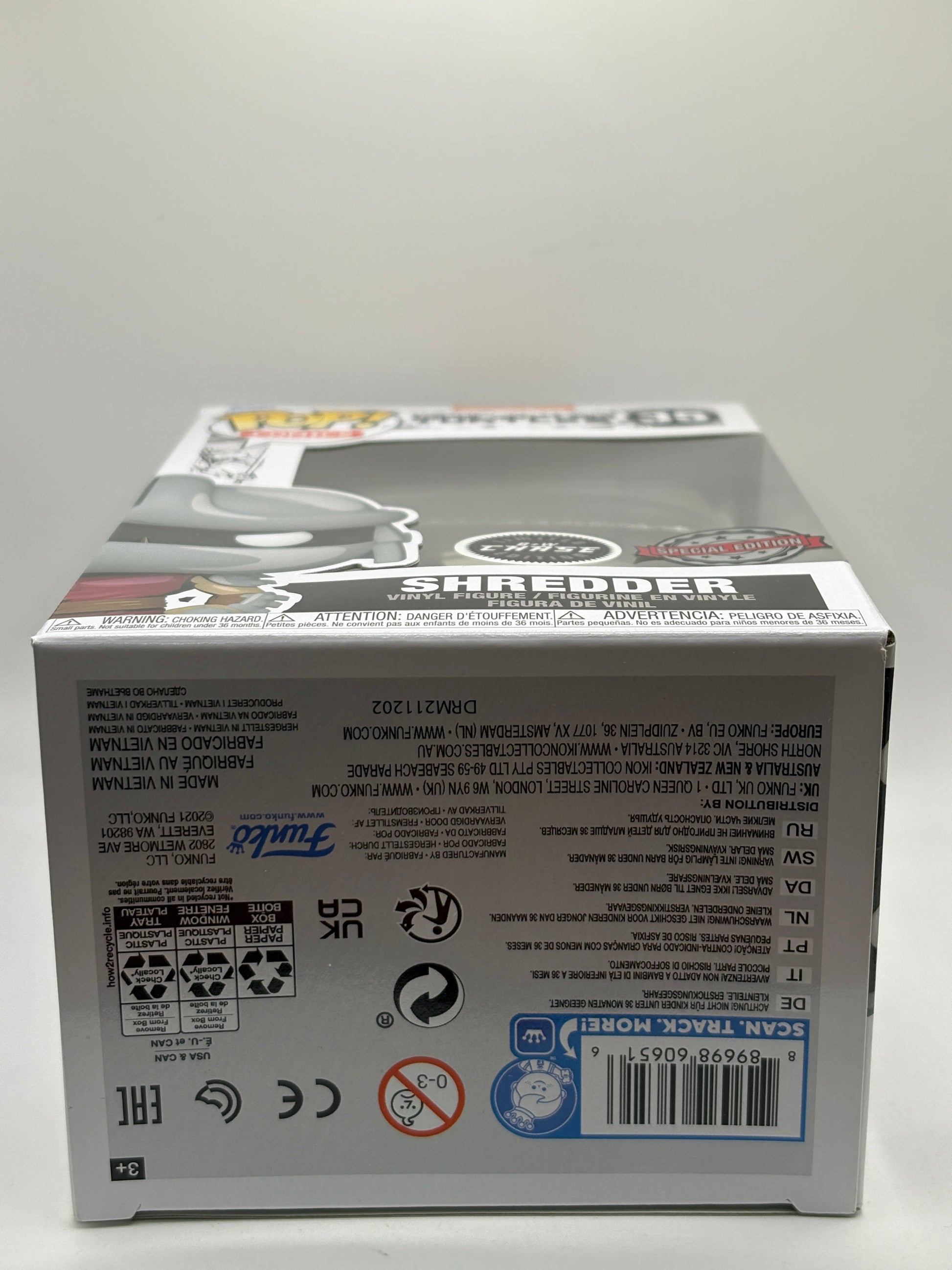 Funko POP! Comics Teenage Mutant Ninja Turtles #35 Shredder B+W Chase FRENLY BRICKS - Open 7 Days