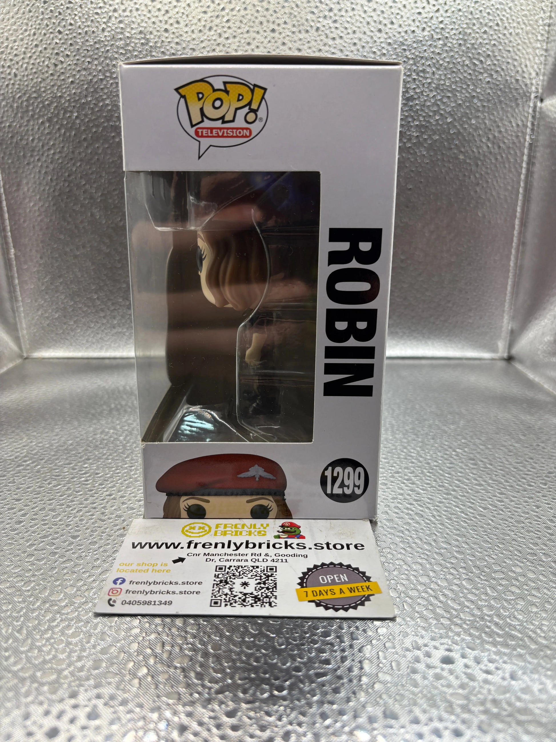 FUNKO Pop Vinyl Robin 1299 FRENLY BRICKS - Open 7 Days