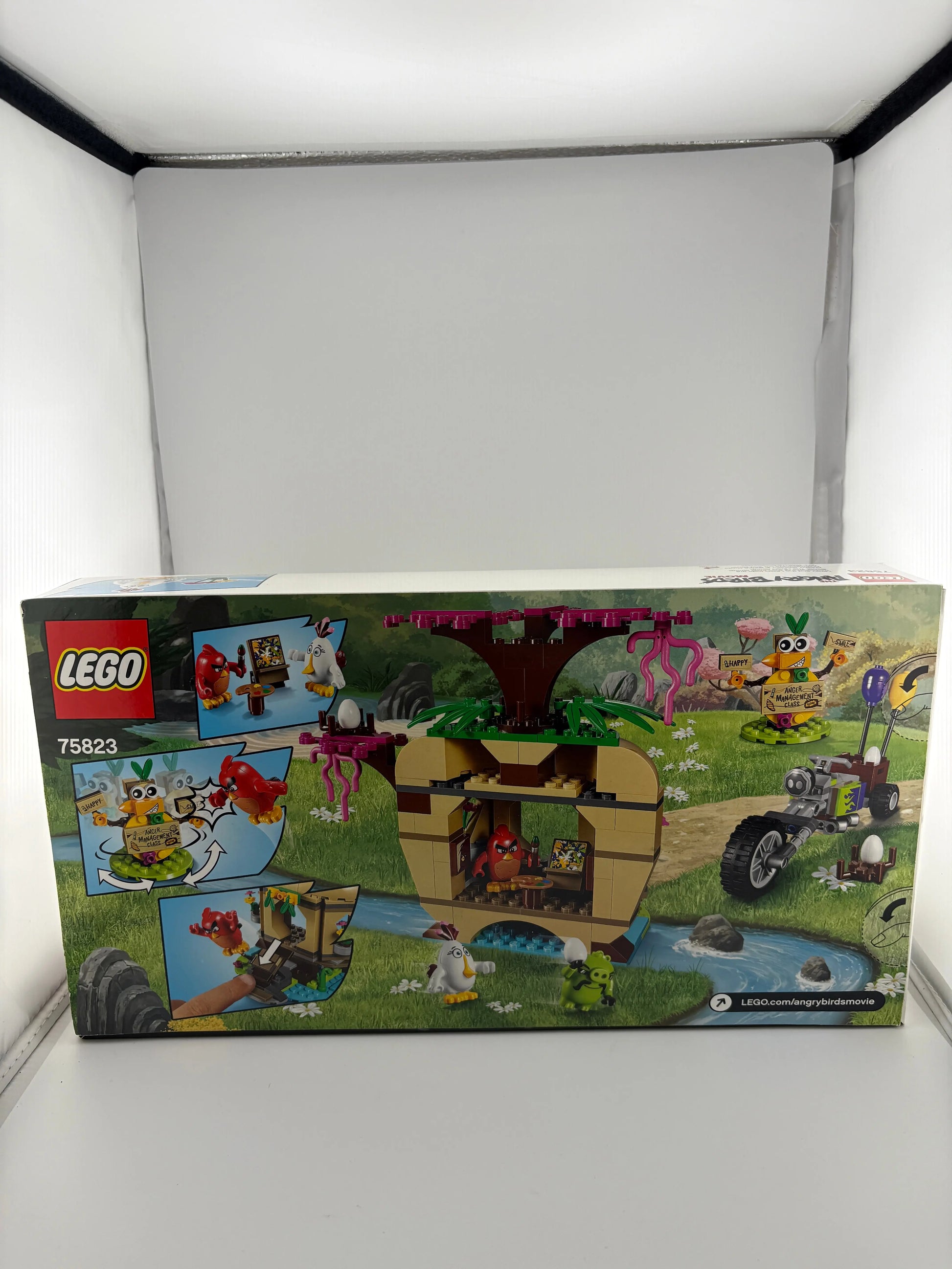 Lego The Angry Birds Movie - Bird Island Egg Heist Set #75823 SEALED FRENLY BRICKS - Open 7 Days