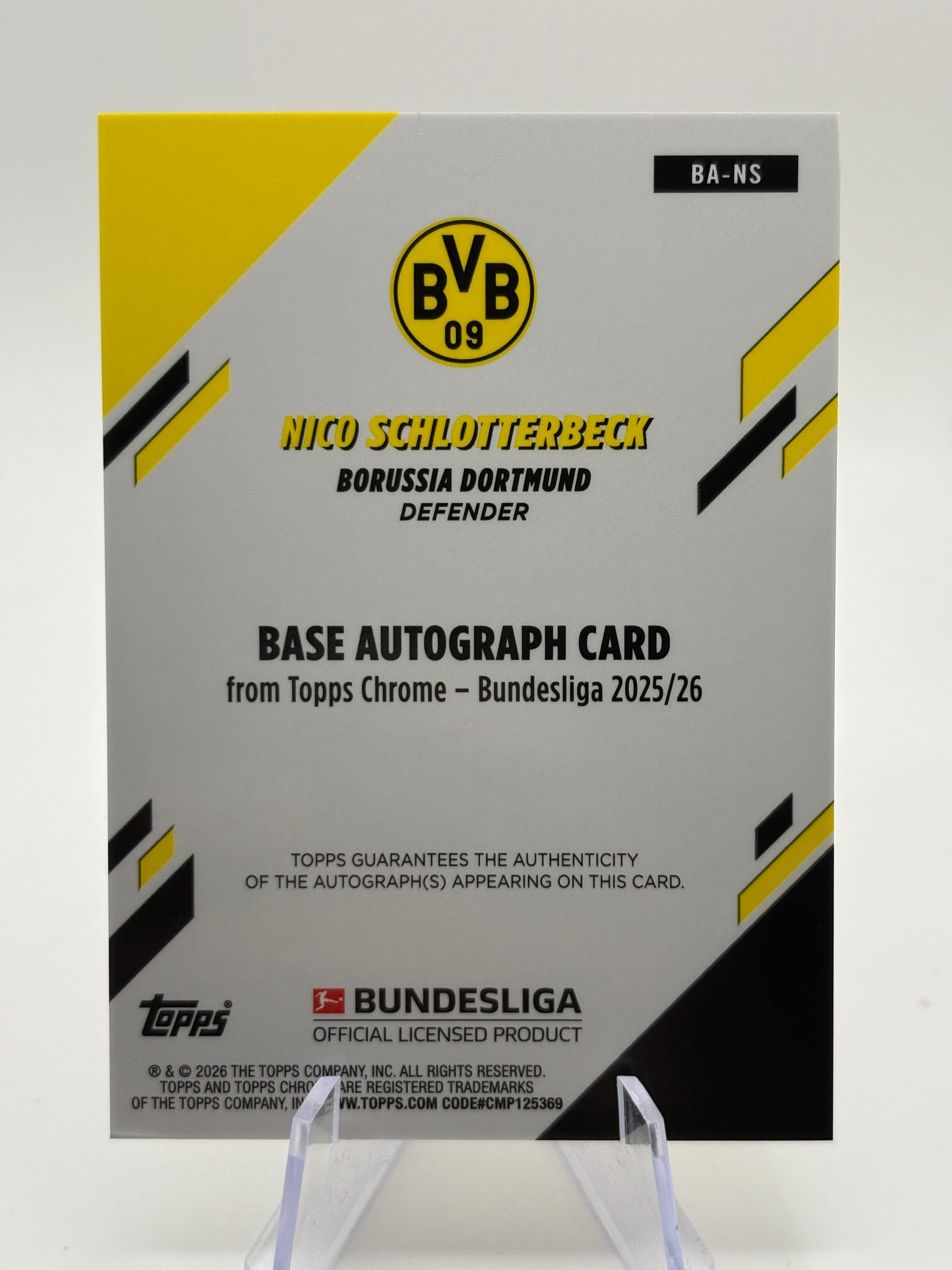 2025-26 Chrome Bundesliga Base Gold Refractor /50 Nico Schlotterbeck Auto FRENLY BRICKS - Open 7 Days image 2
