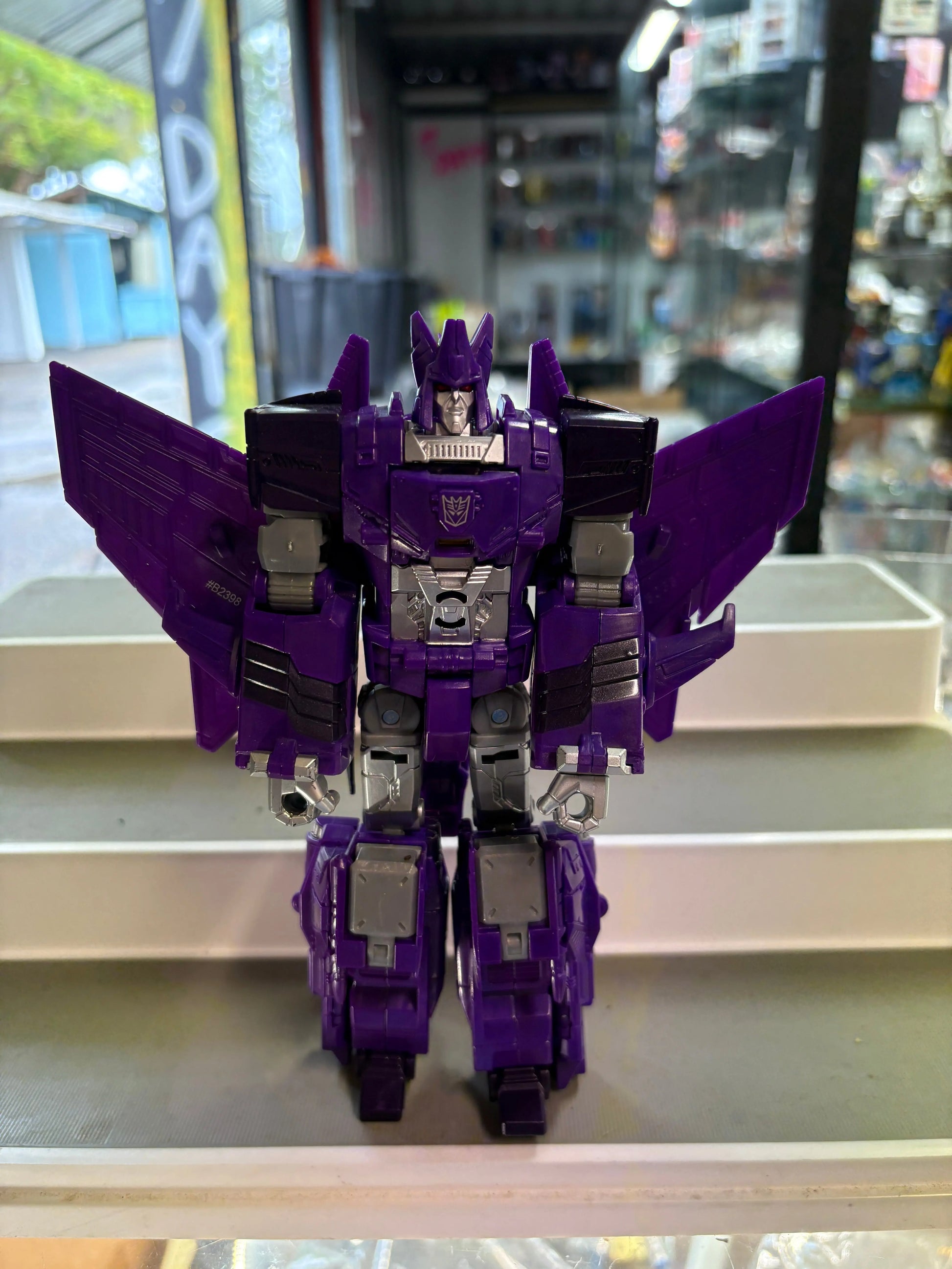Hasbro Transformers Generations Combiner Wars Cyclonus Voyager Class Figure FRENLY BRICKS - Open 7 Days