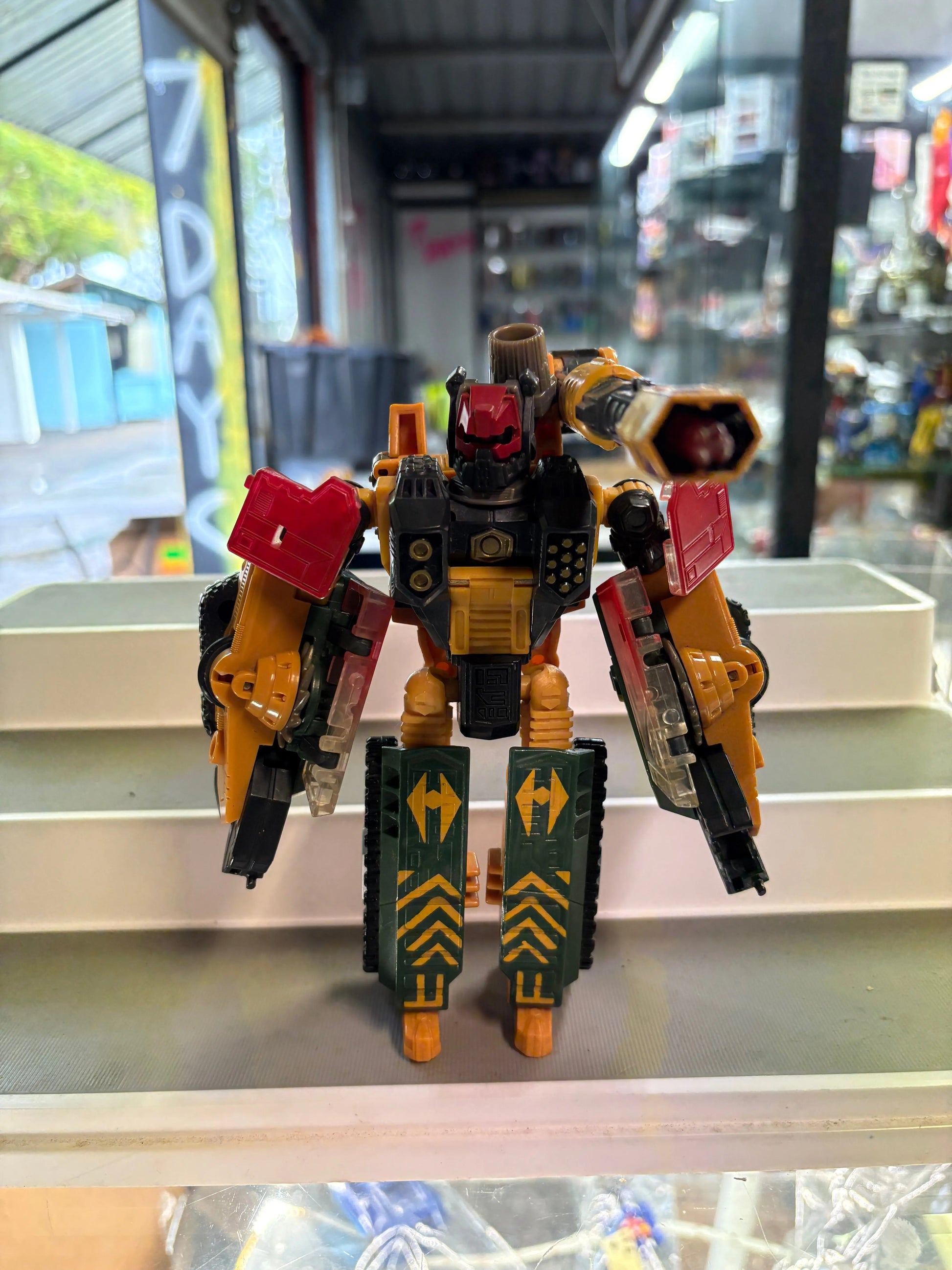 Transformers 2003 Universe Ultra Class Decepticon Tankor FRENLY BRICKS - Open 7 Days