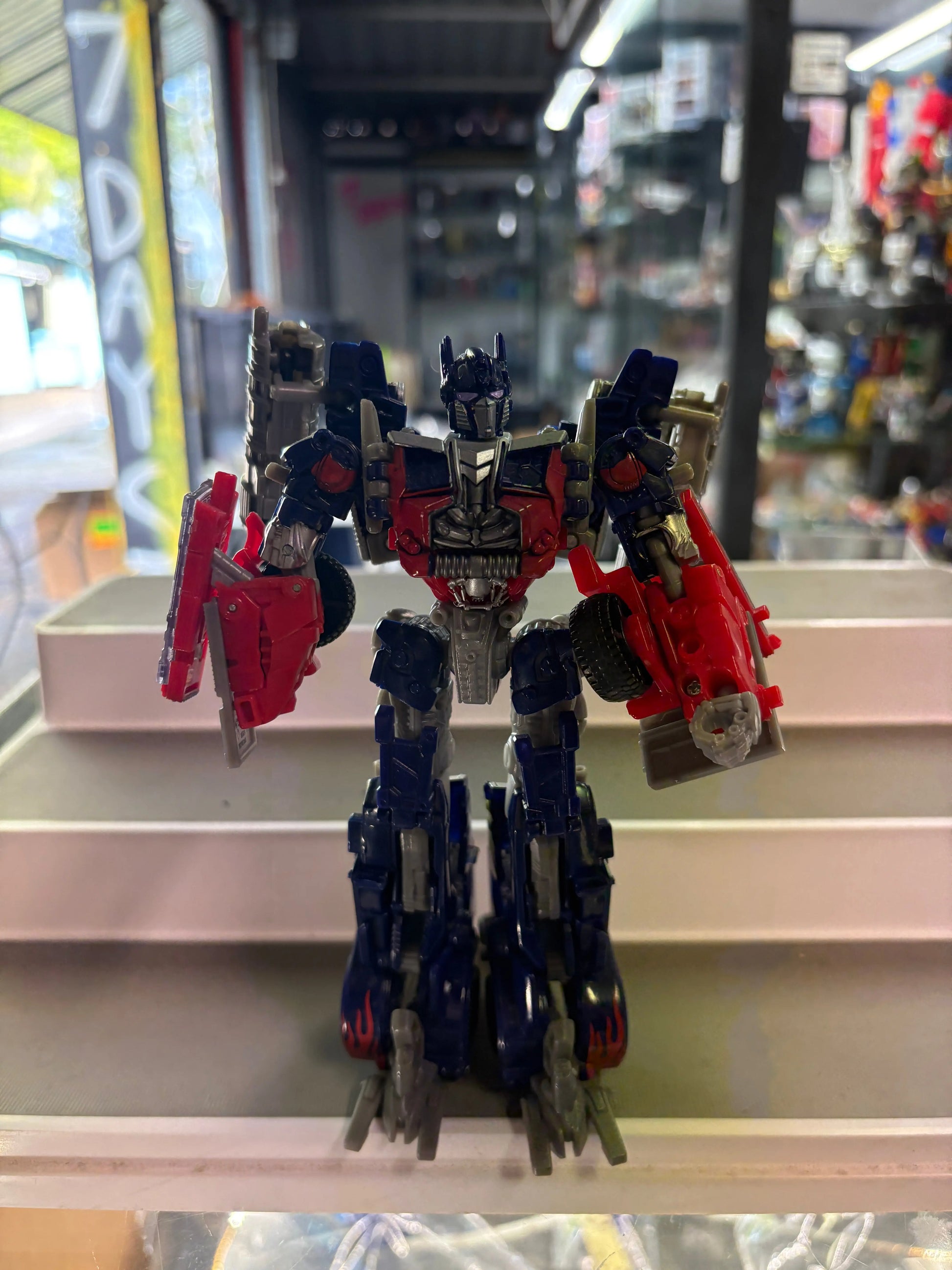Transformers Dark Of The Moon Optimus Prime Voyager Class FRENLY BRICKS - Open 7 Days