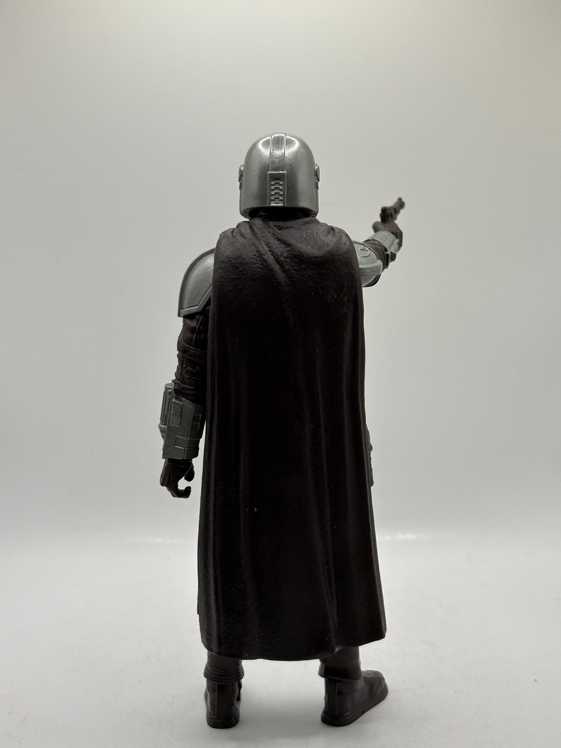 Star Wars Black Series The Mandalorian (Beskar Armor) 6” Action Figure Loose FRENLY BRICKS - Open 7 Days