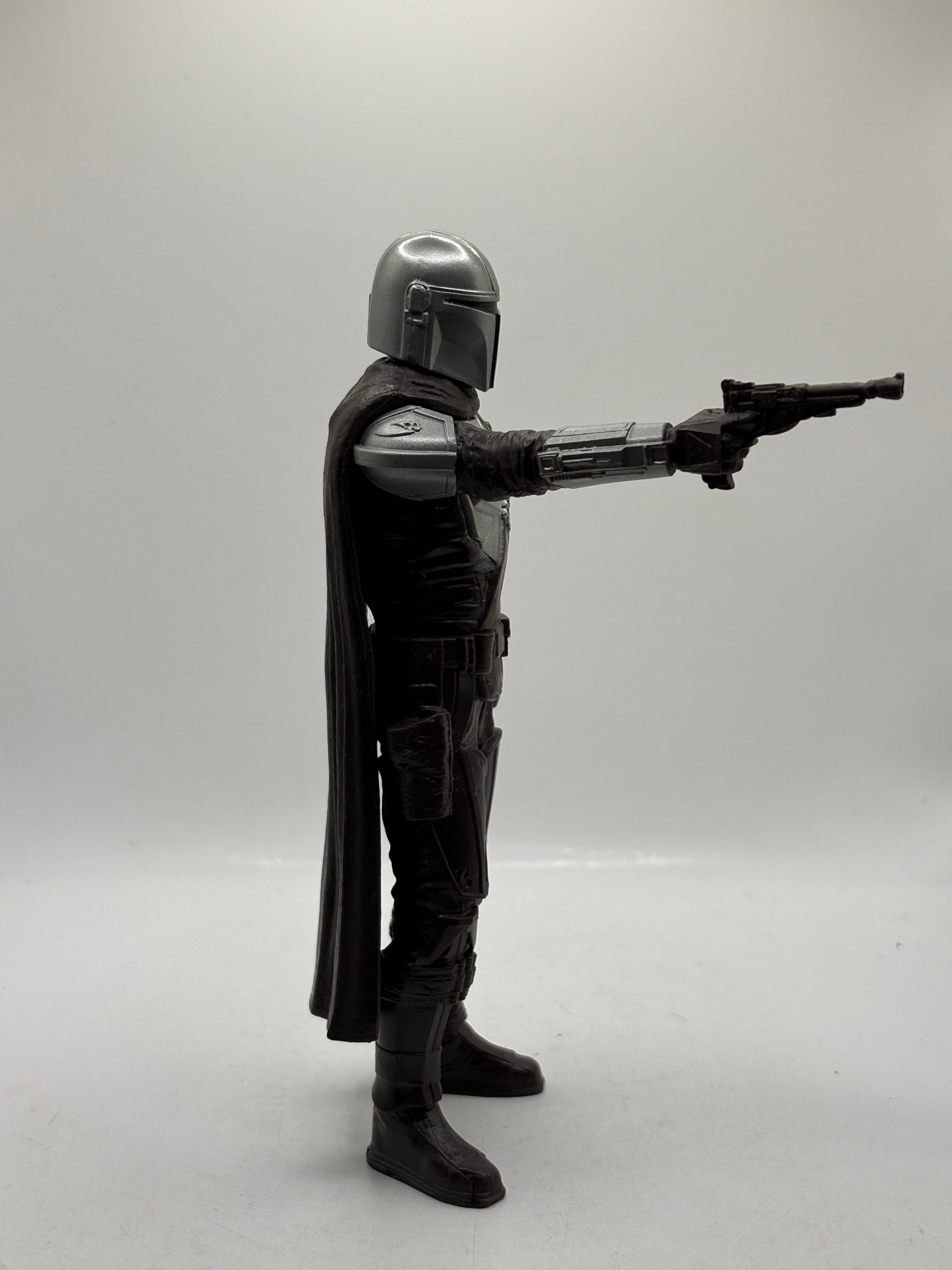Star Wars Black Series The Mandalorian (Beskar Armor) 6” Action Figure Loose FRENLY BRICKS - Open 7 Days